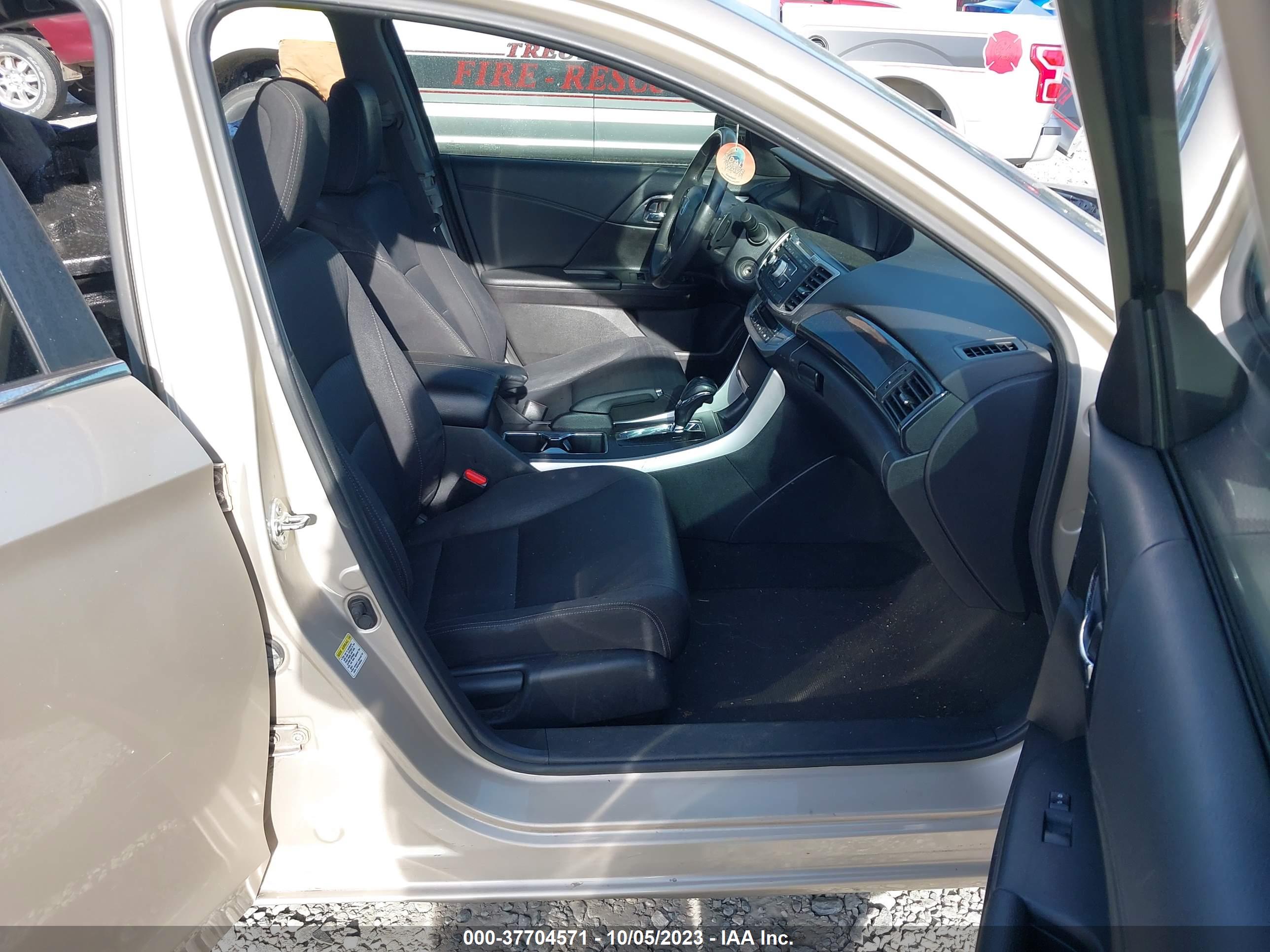 HONDA ACCORD image 5
