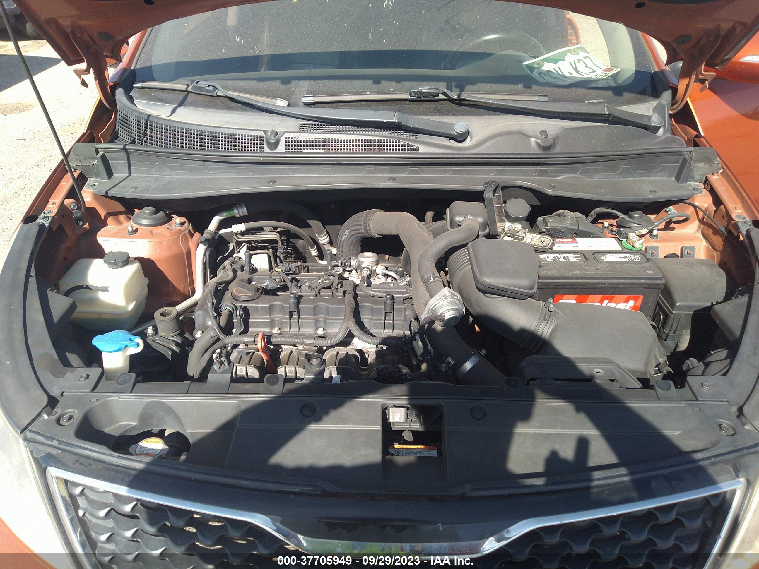 KIA SPORTAGE image 10
