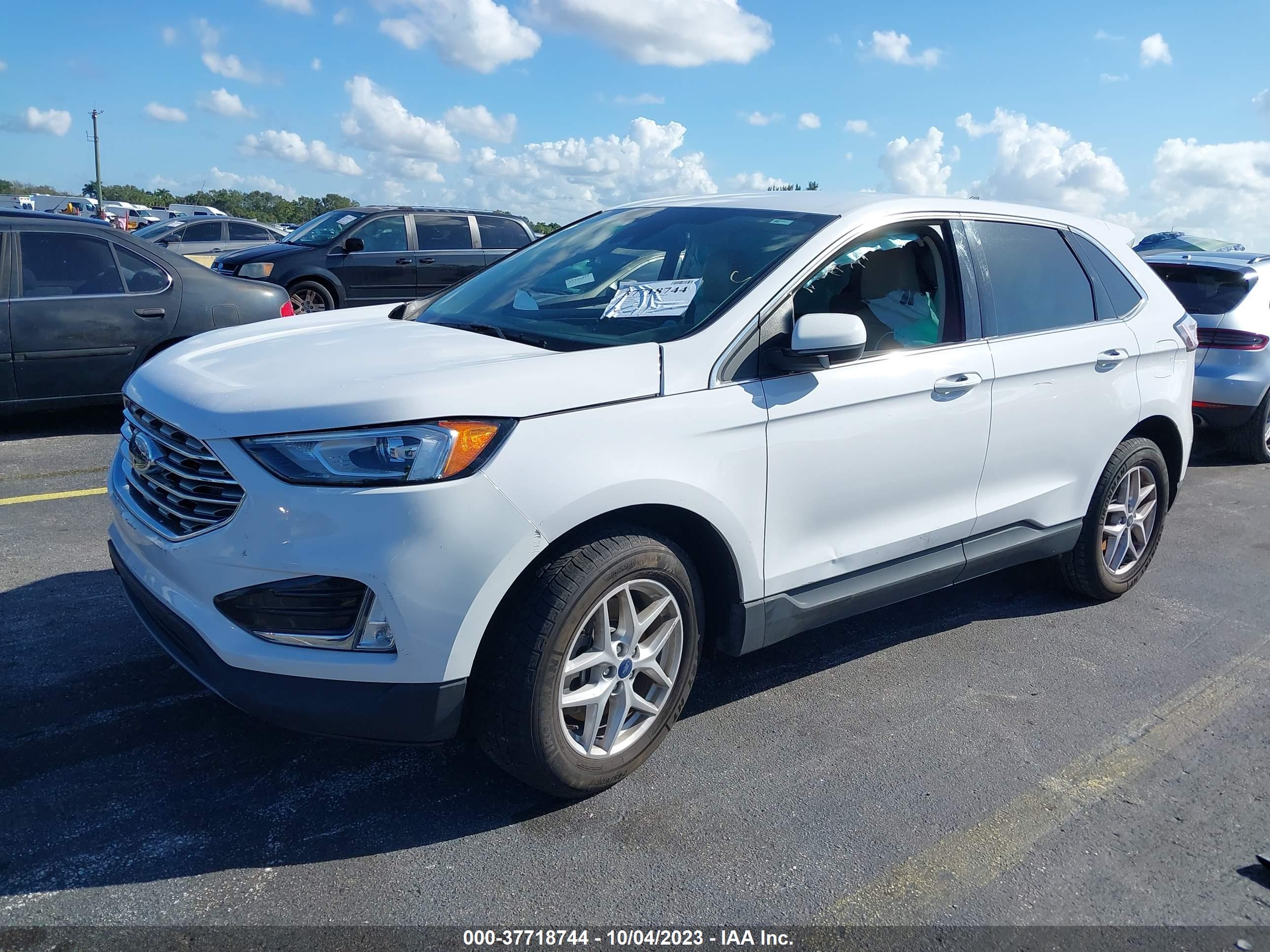 FORD EDGE image 2