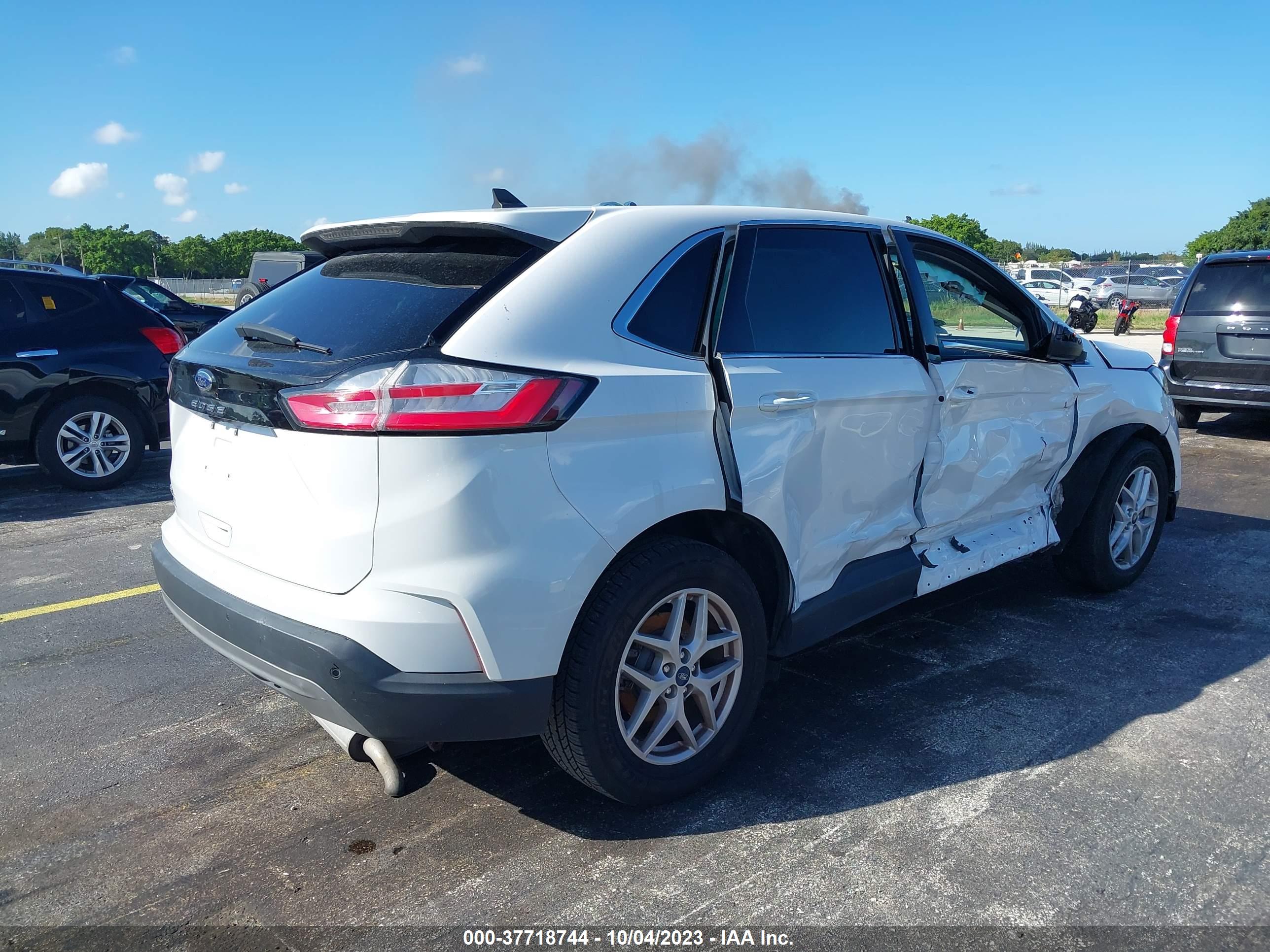 FORD EDGE image 4