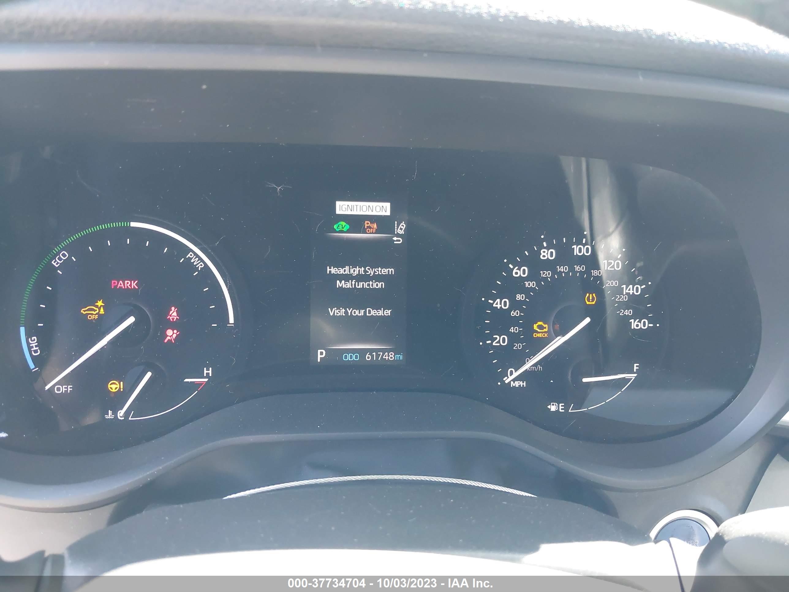 TOYOTA SIENNA image 7