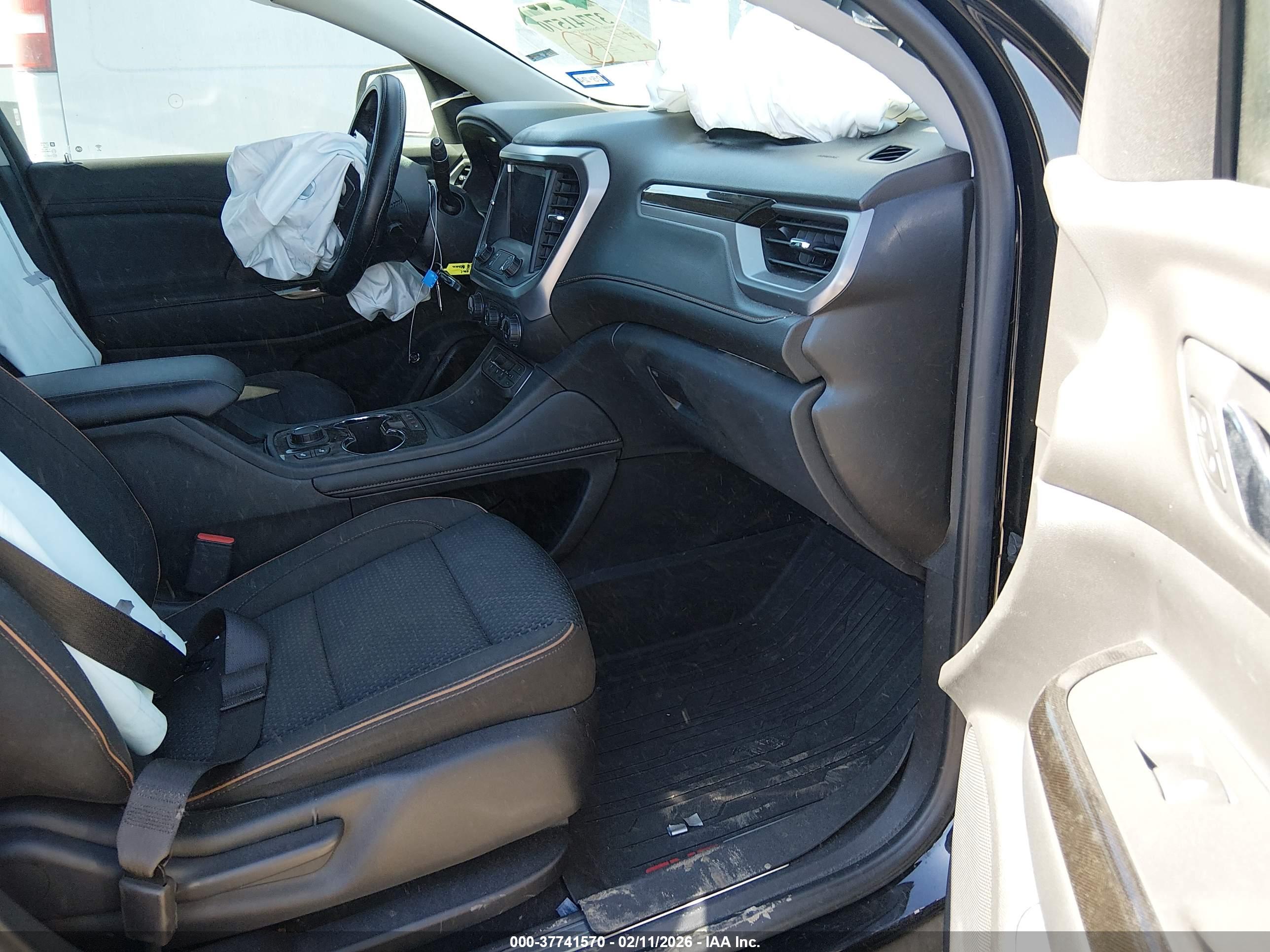GMC ACADIA image 5