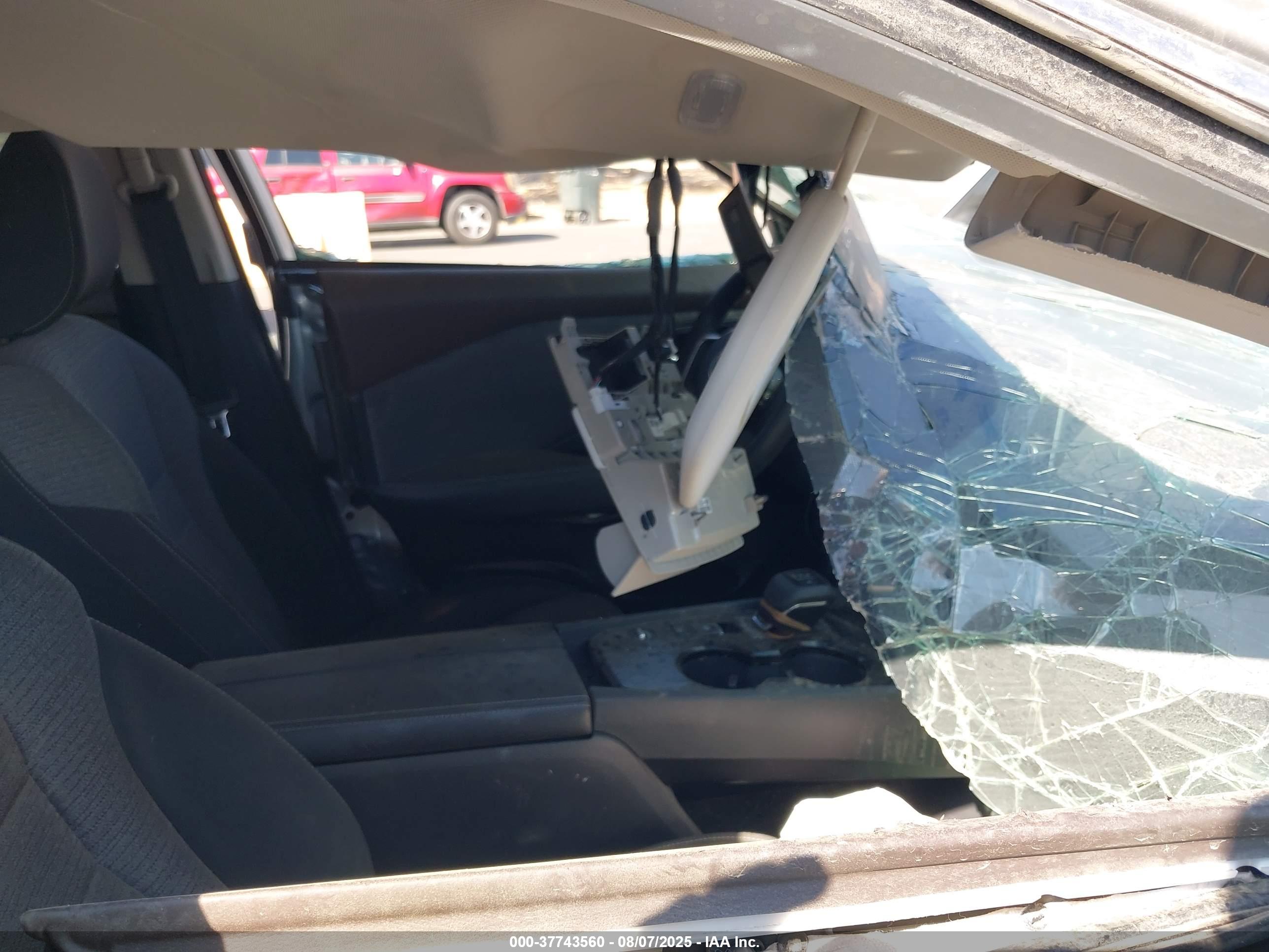 NISSAN ROGUE image 5