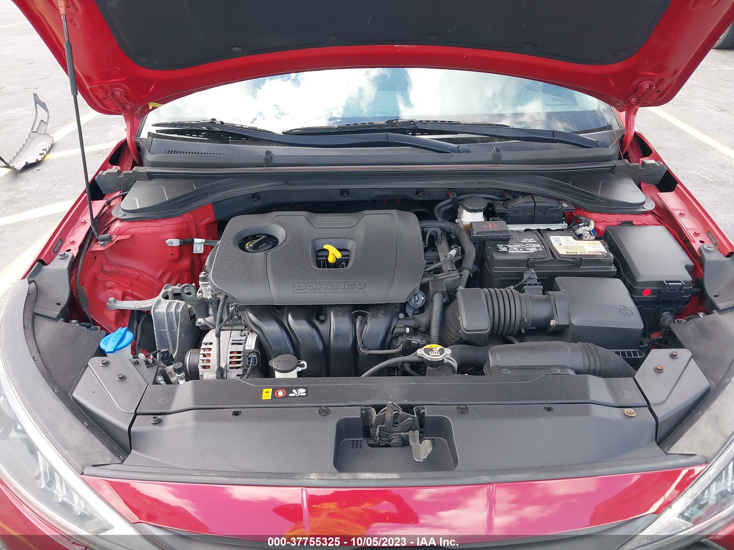 HYUNDAI ELANTRA image 10