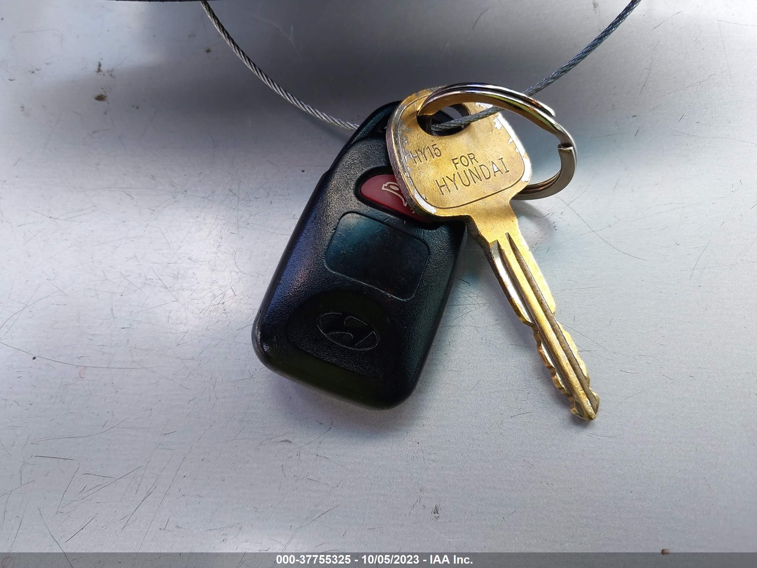 HYUNDAI ELANTRA image 11