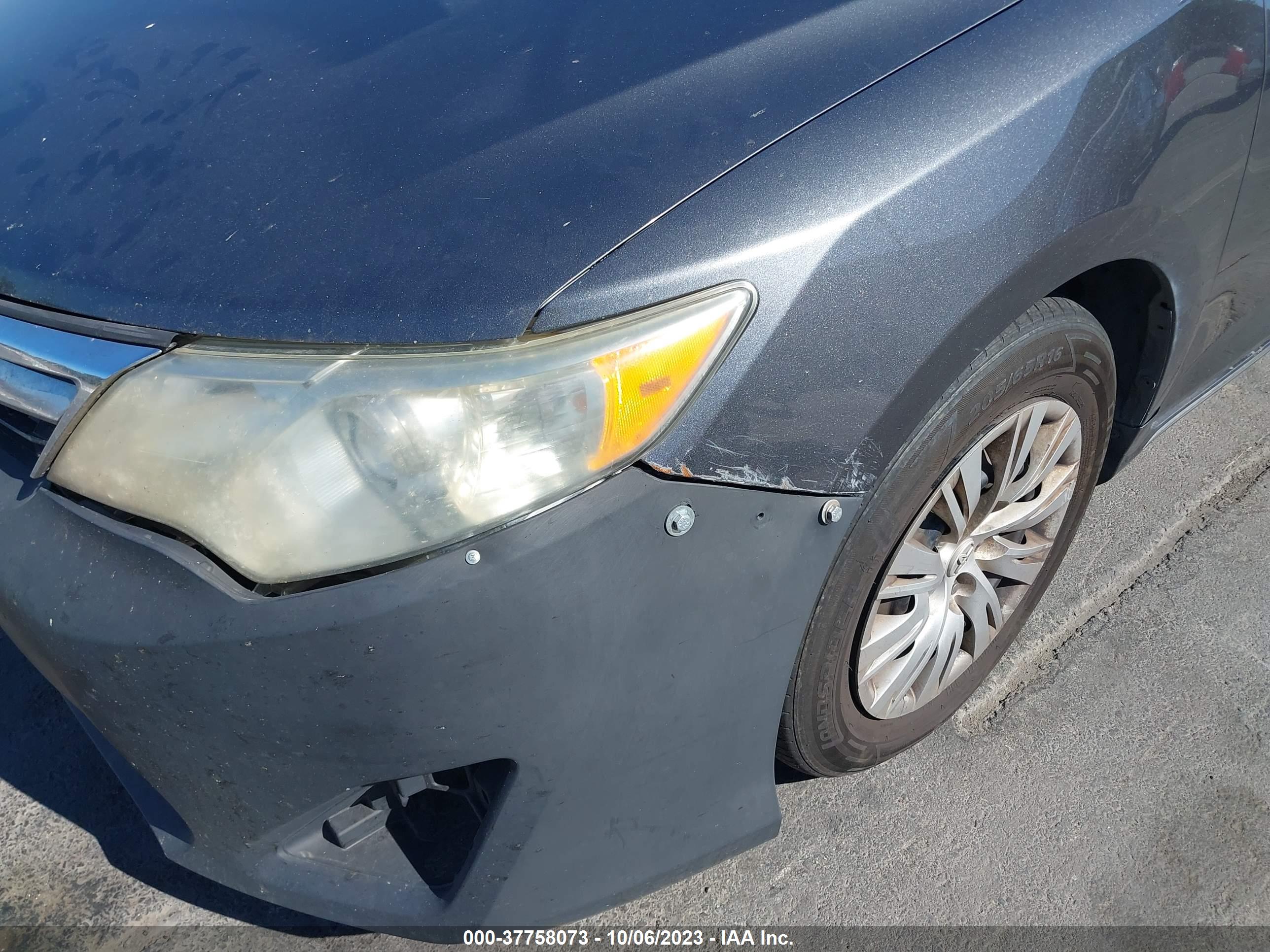 TOYOTA CAMRY image 6