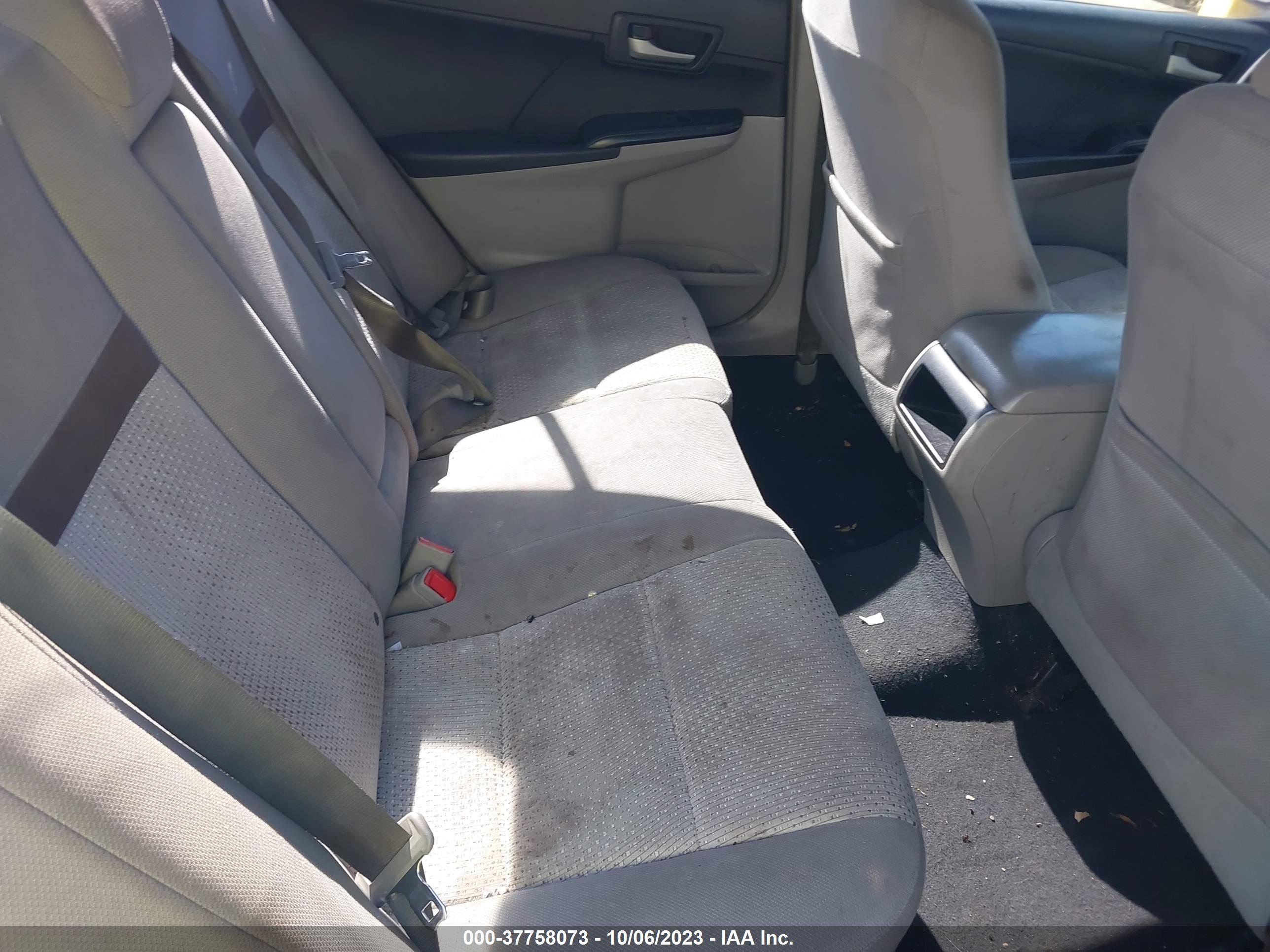 TOYOTA CAMRY image 8