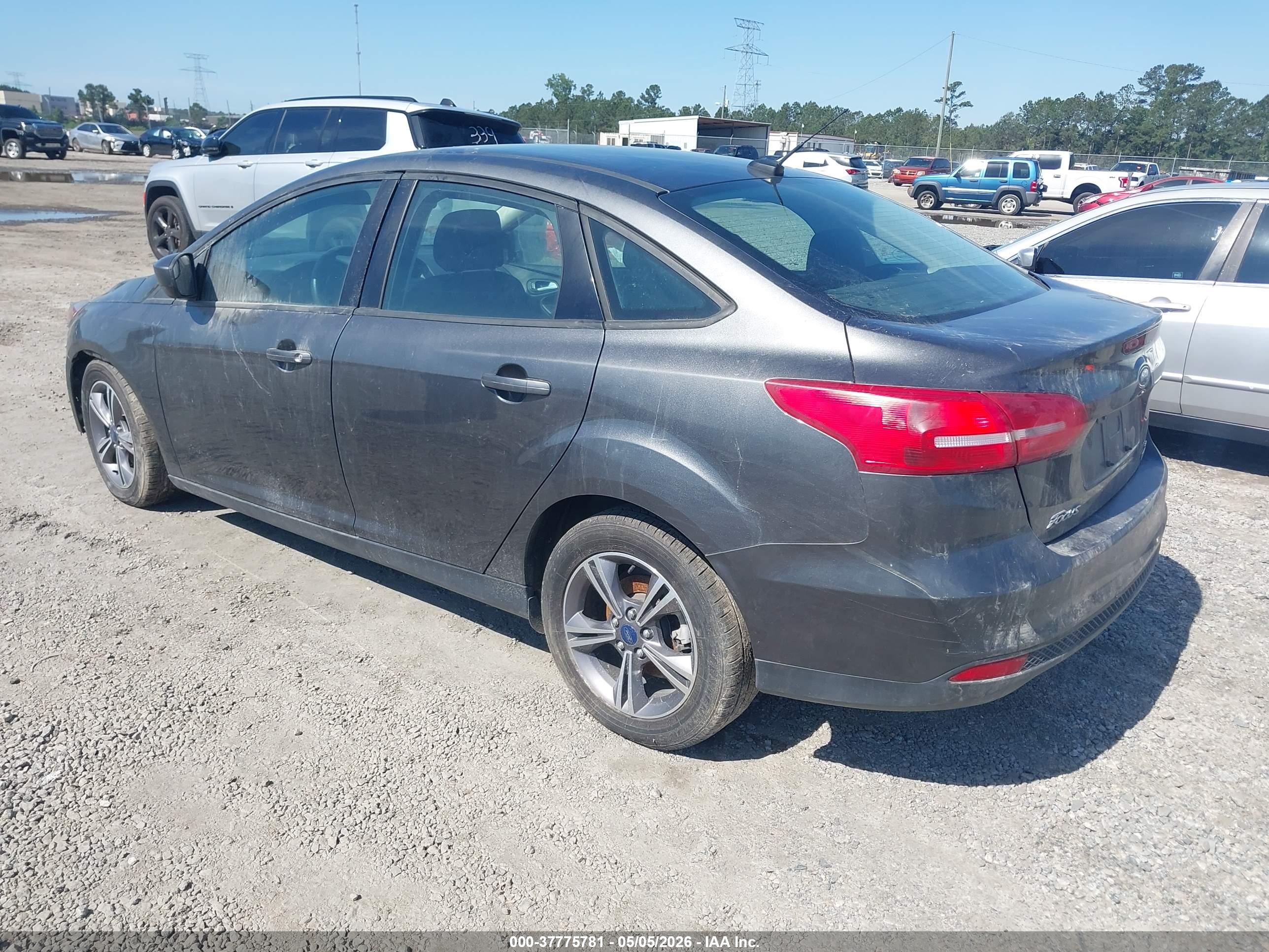 FORD FOCUS image 3