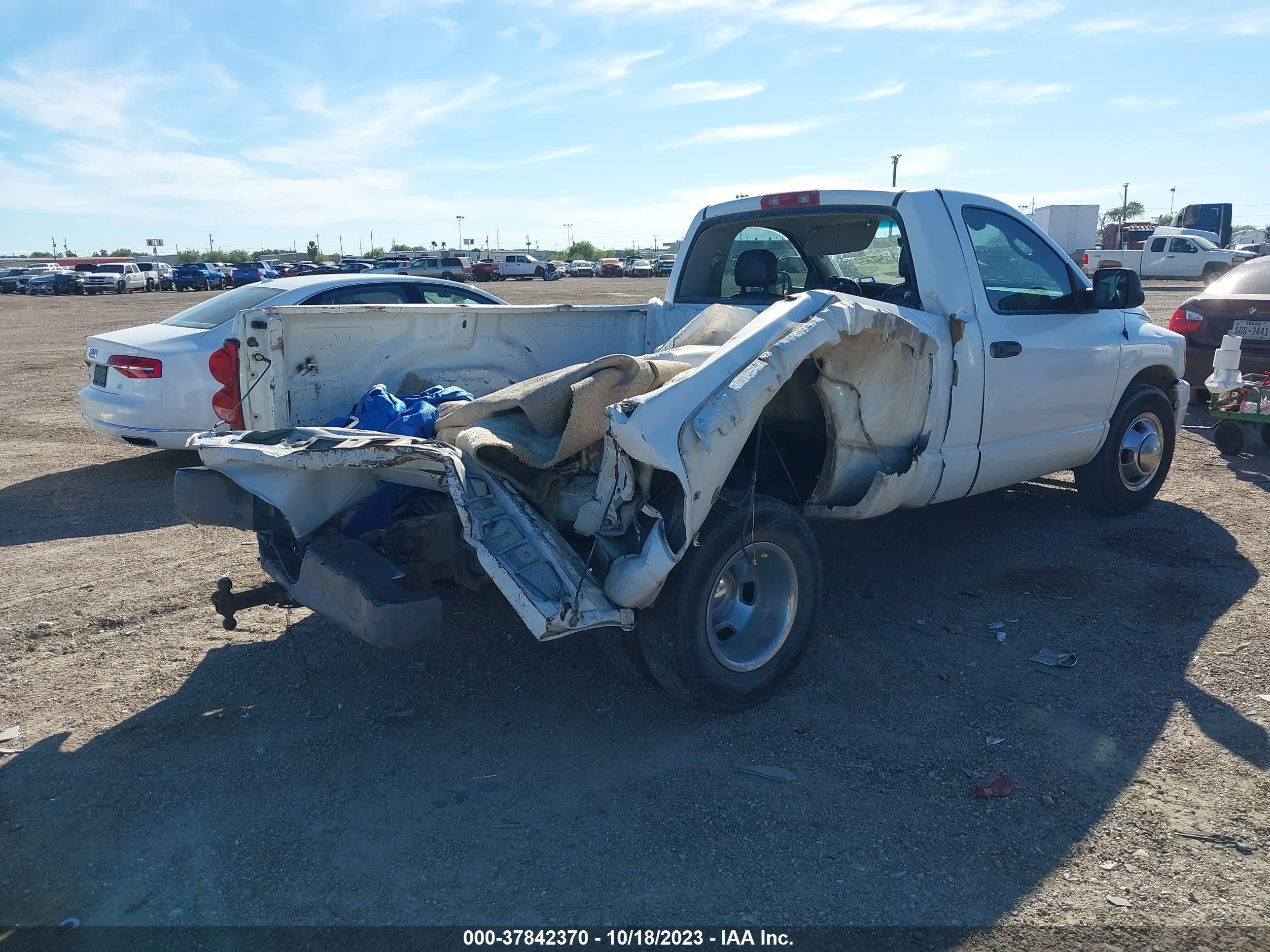 DODGE RAM image 4