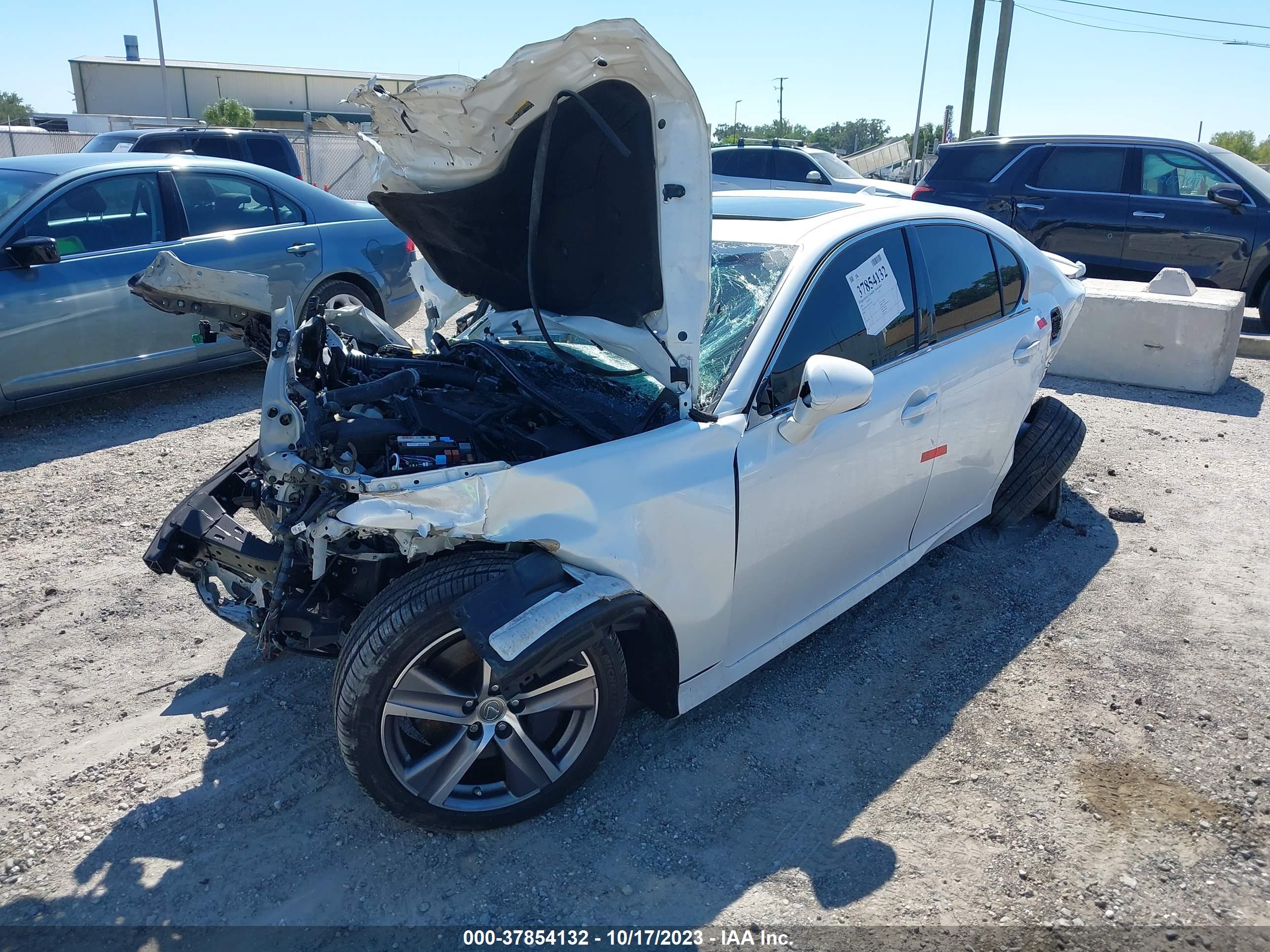 LEXUS GS image 2