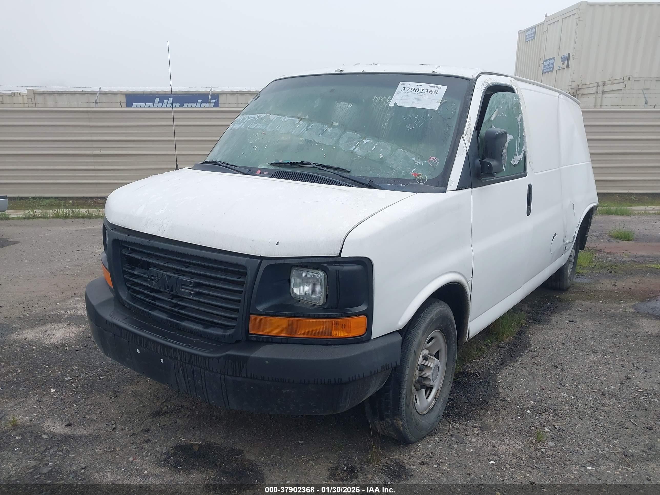 GMC SAVANA image 2