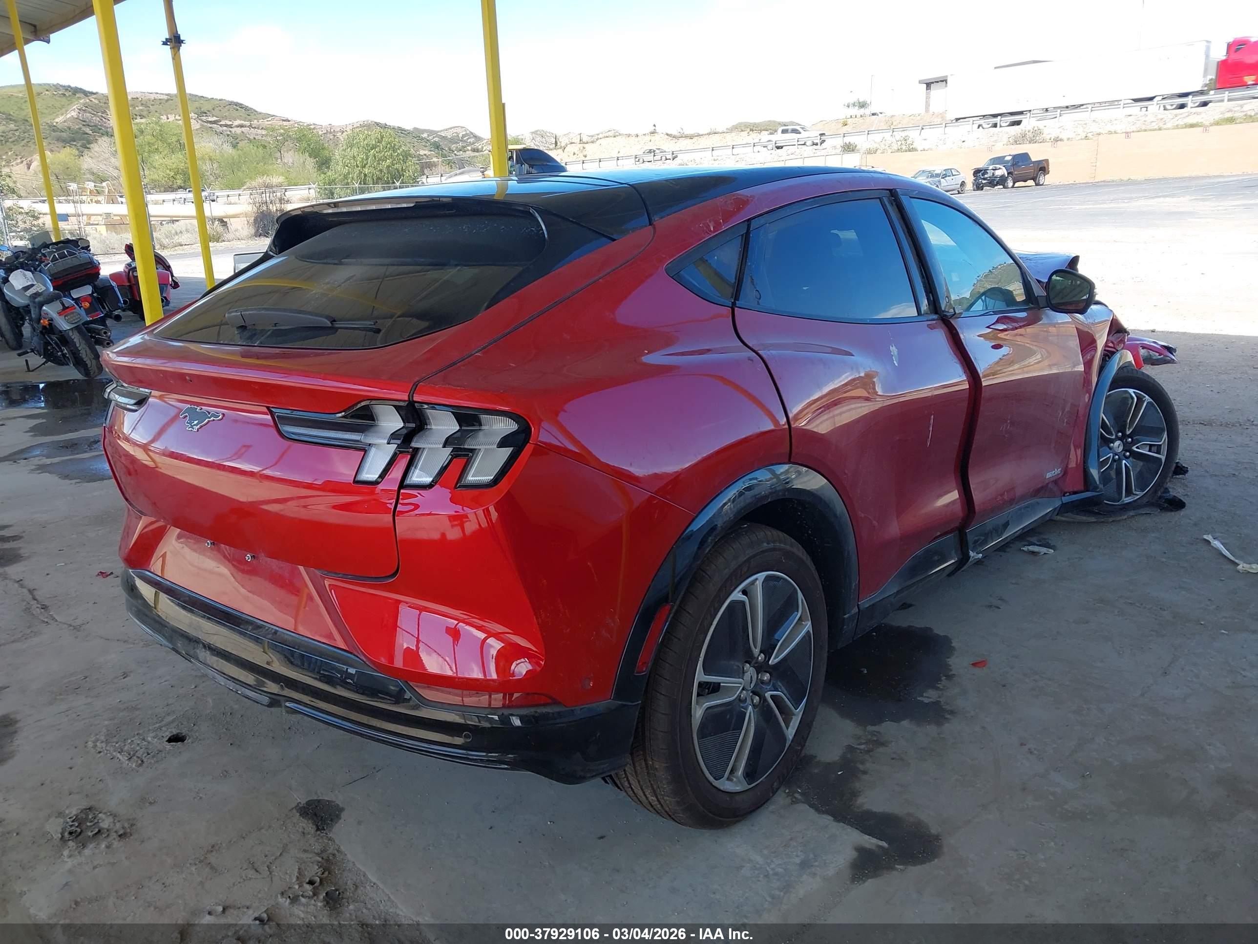 FORD MUSTANG image 4