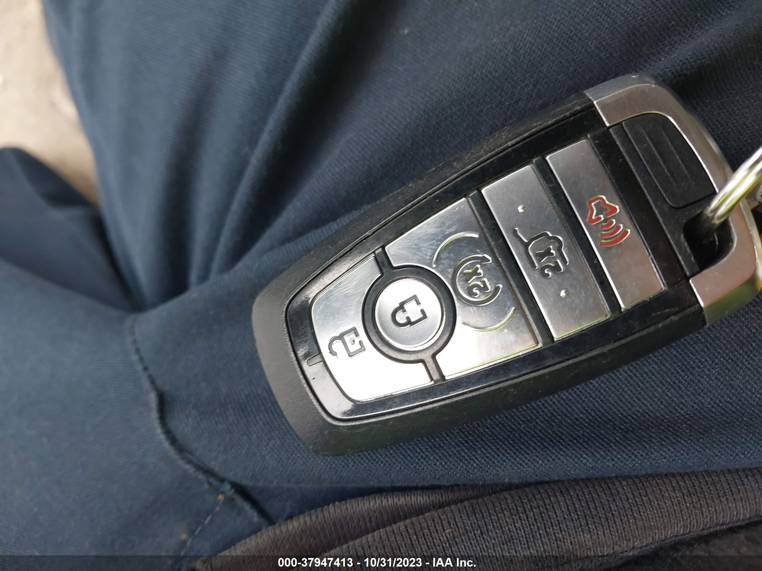 FORD EXPLORER image 11