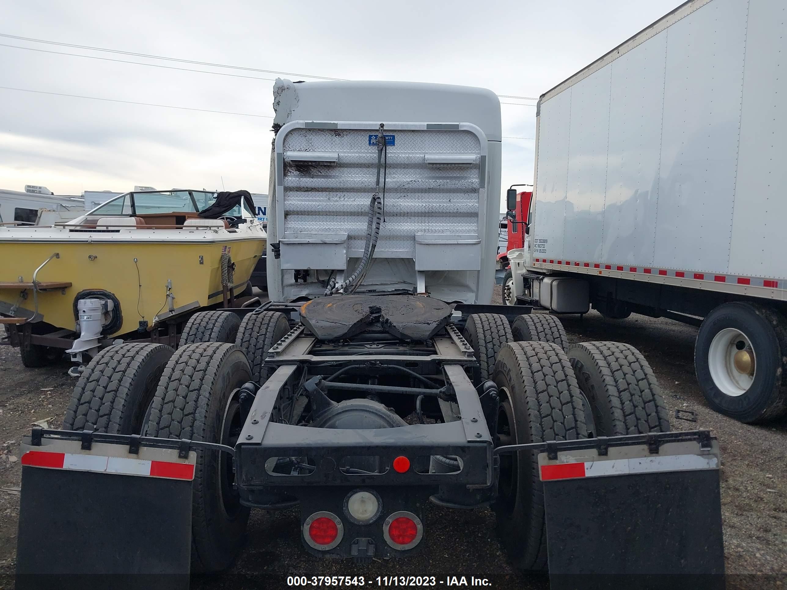 FREIGHTLINER CASCADIA image 8