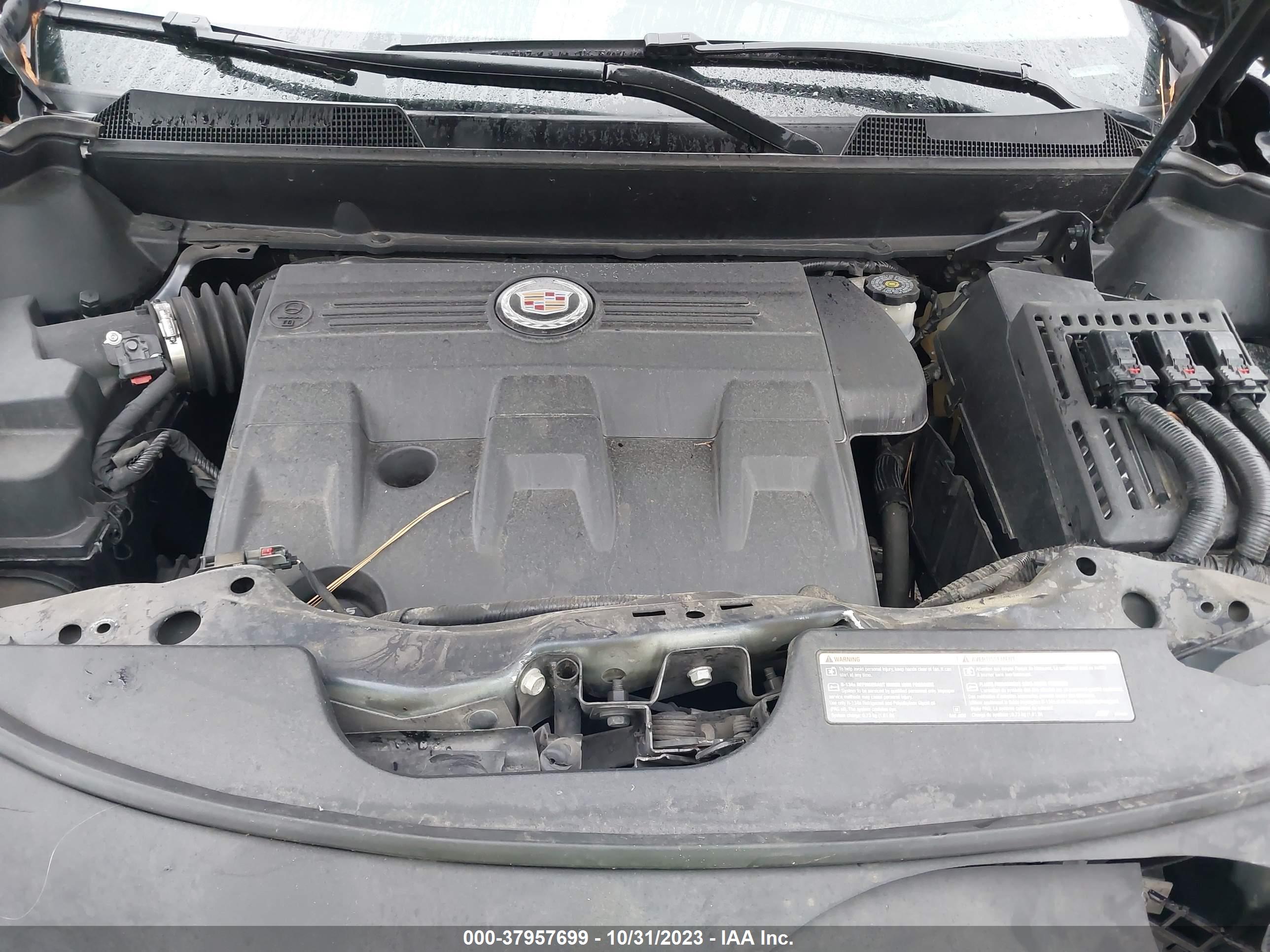 CADILLAC SRX image 10