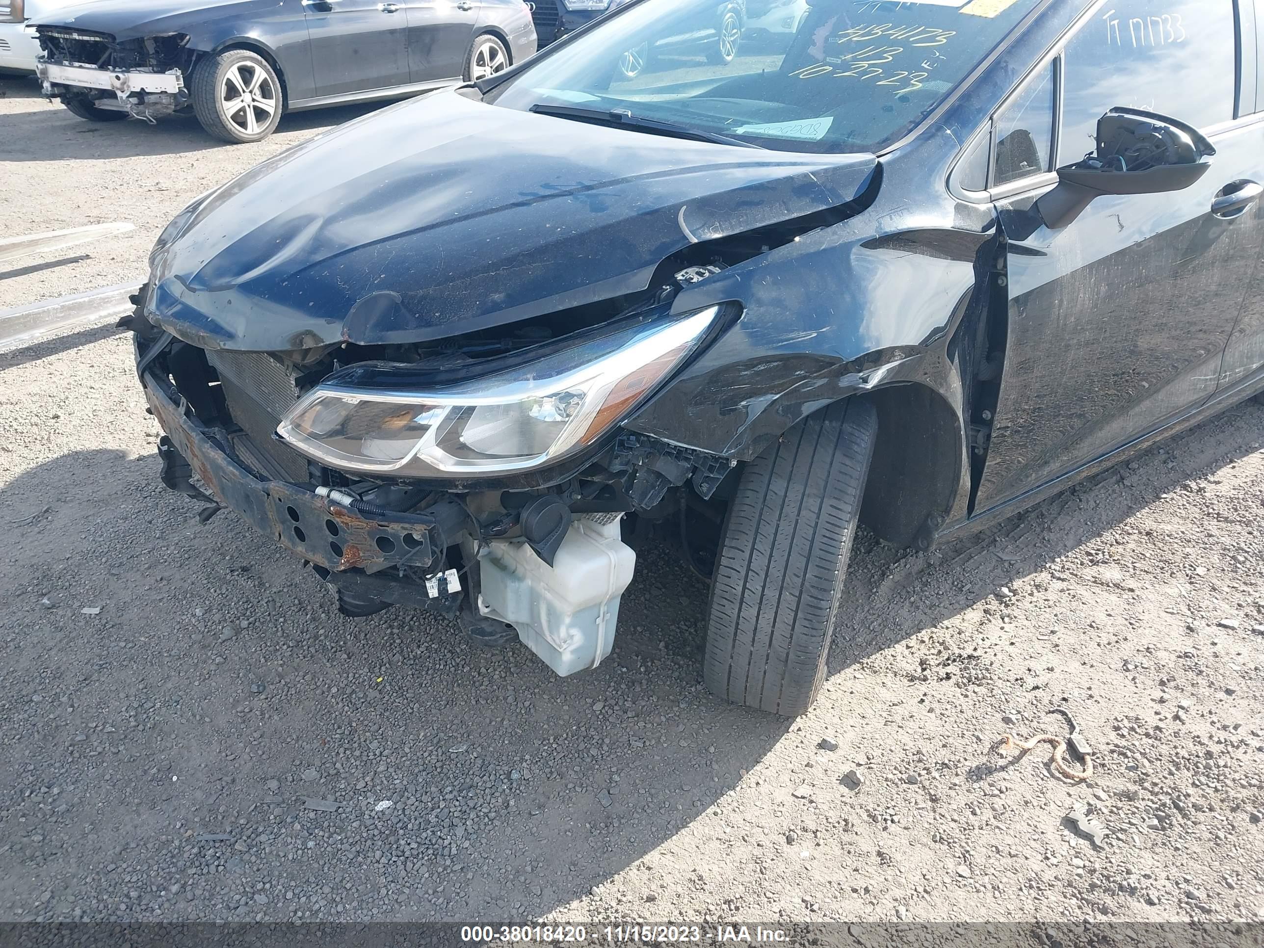 CHEVROLET CRUZE image 6