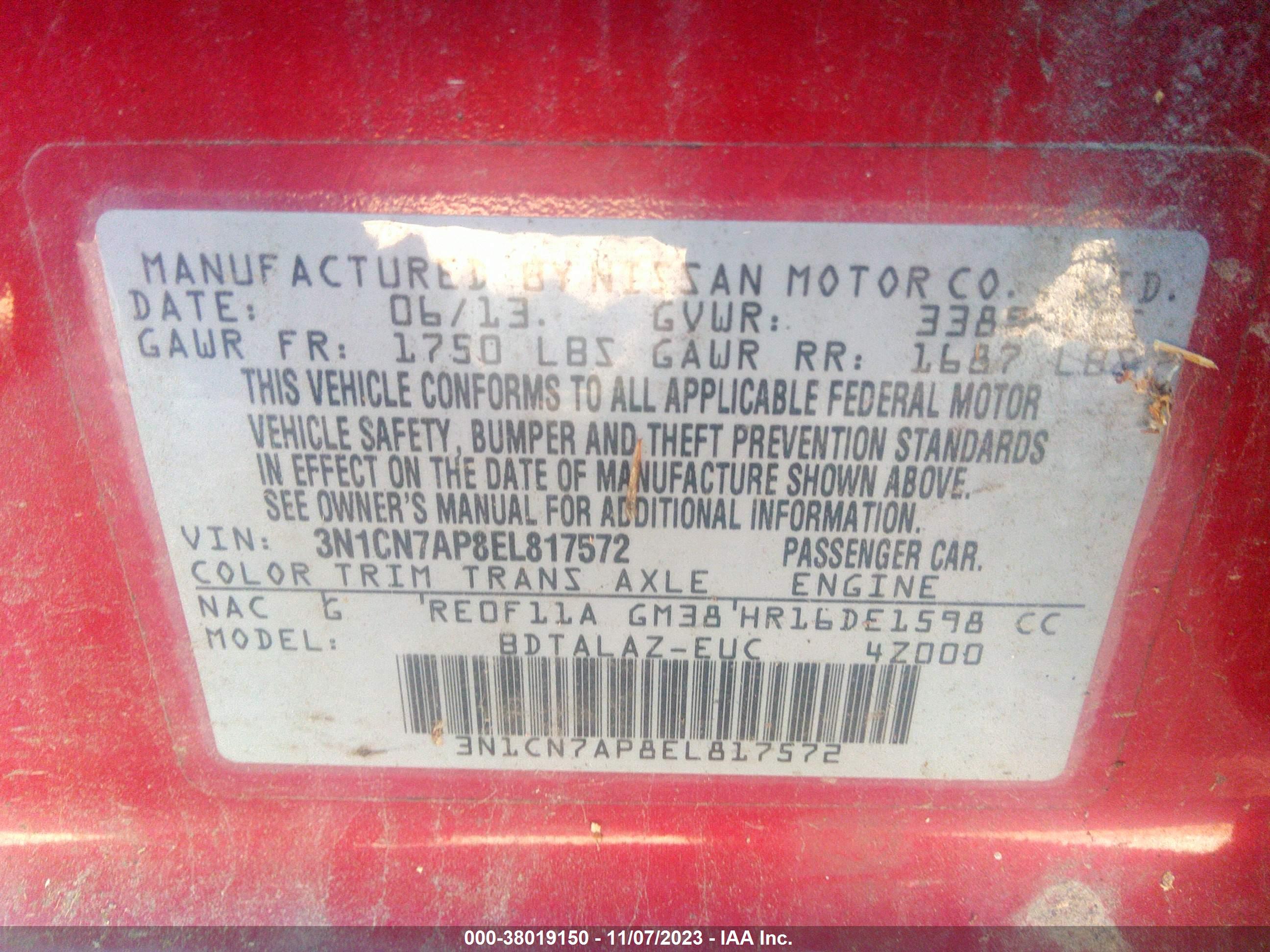 NISSAN VERSA image 9