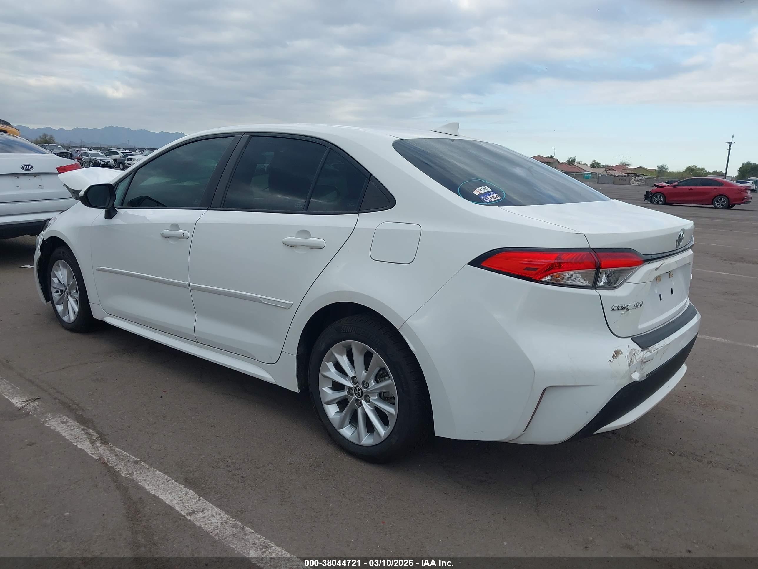 TOYOTA COROLLA image 3