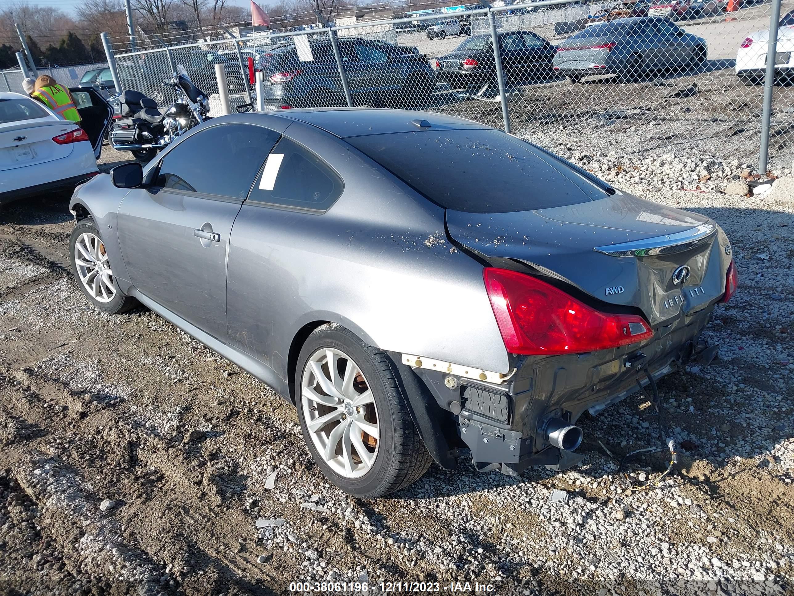 INFINITI Q60 image 3