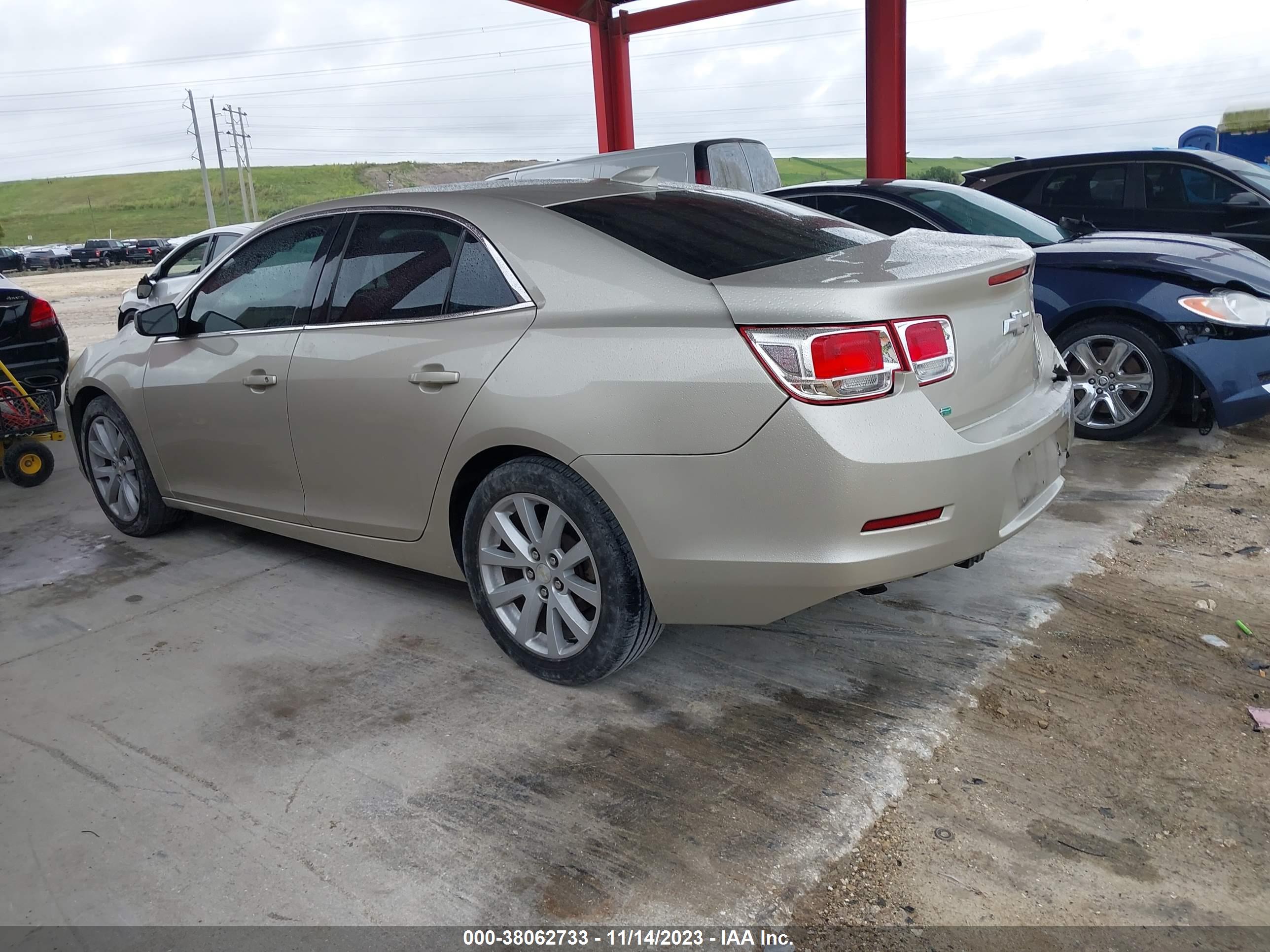 CHEVROLET MALIBU image 3