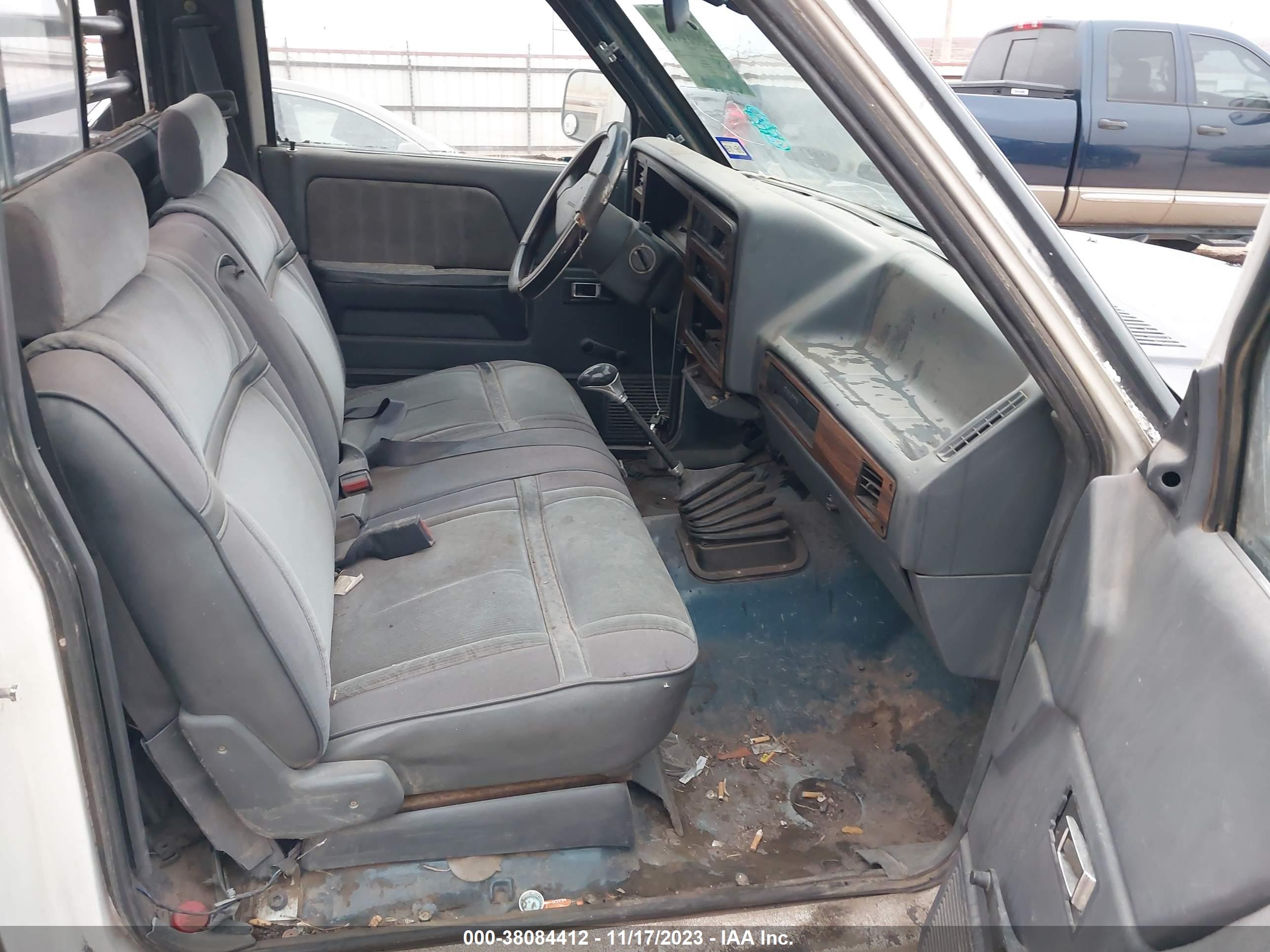 DODGE DAKOTA image 5