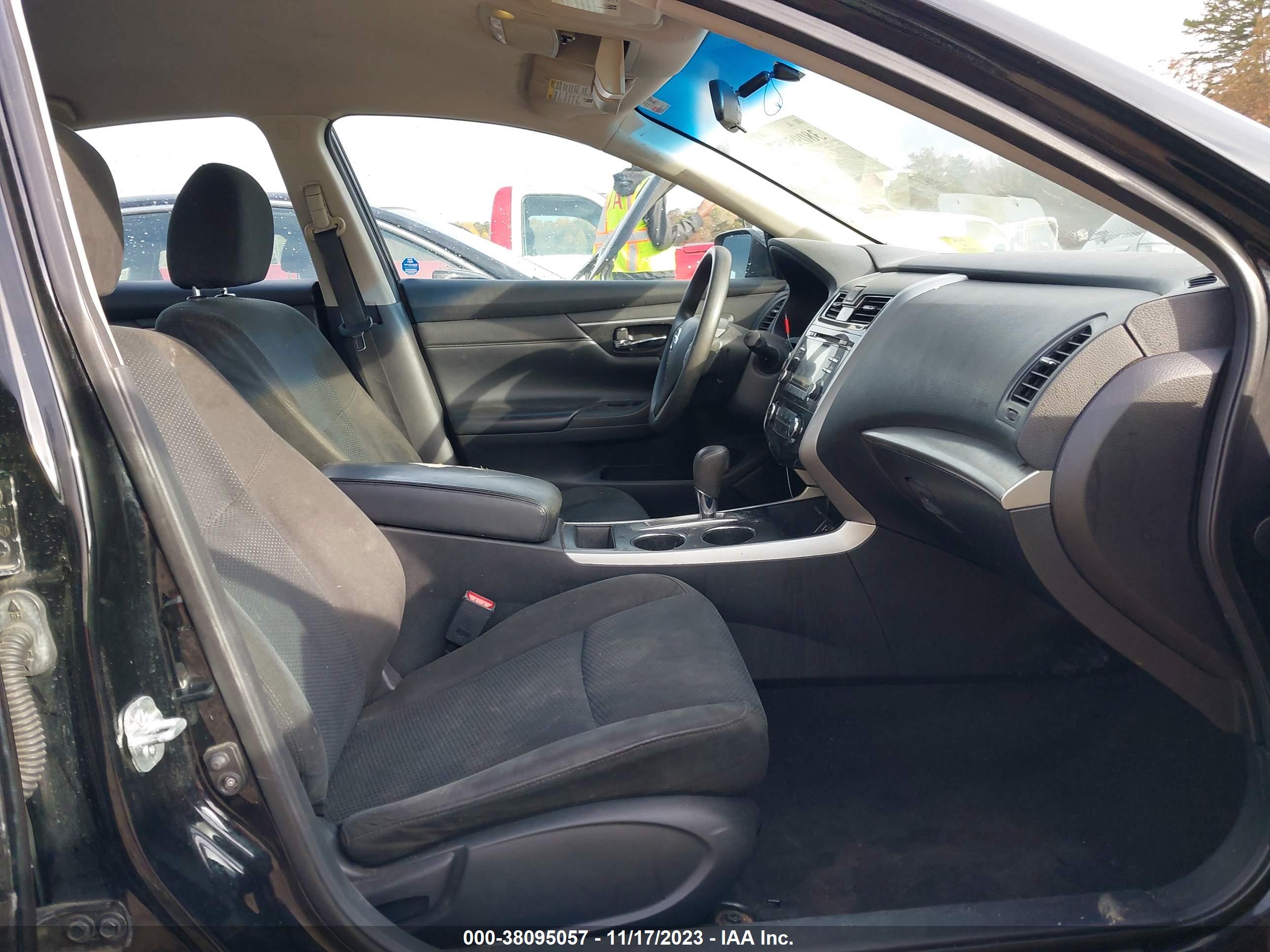 NISSAN ALTIMA image 5