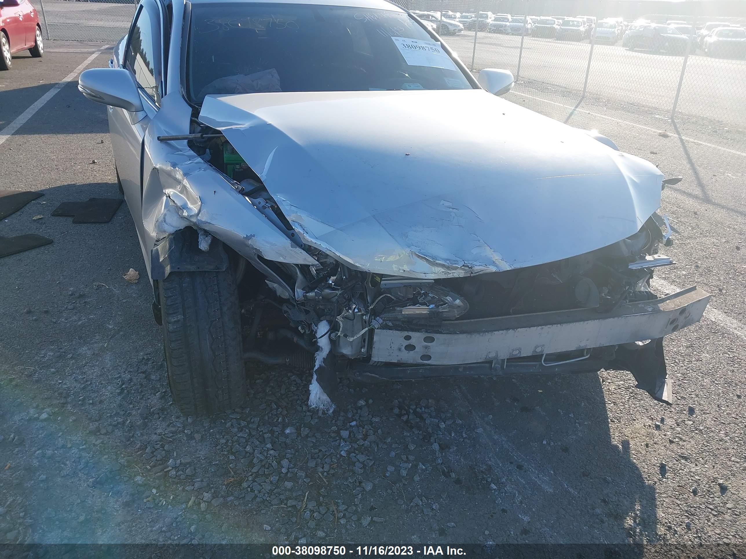LEXUS IS image 6