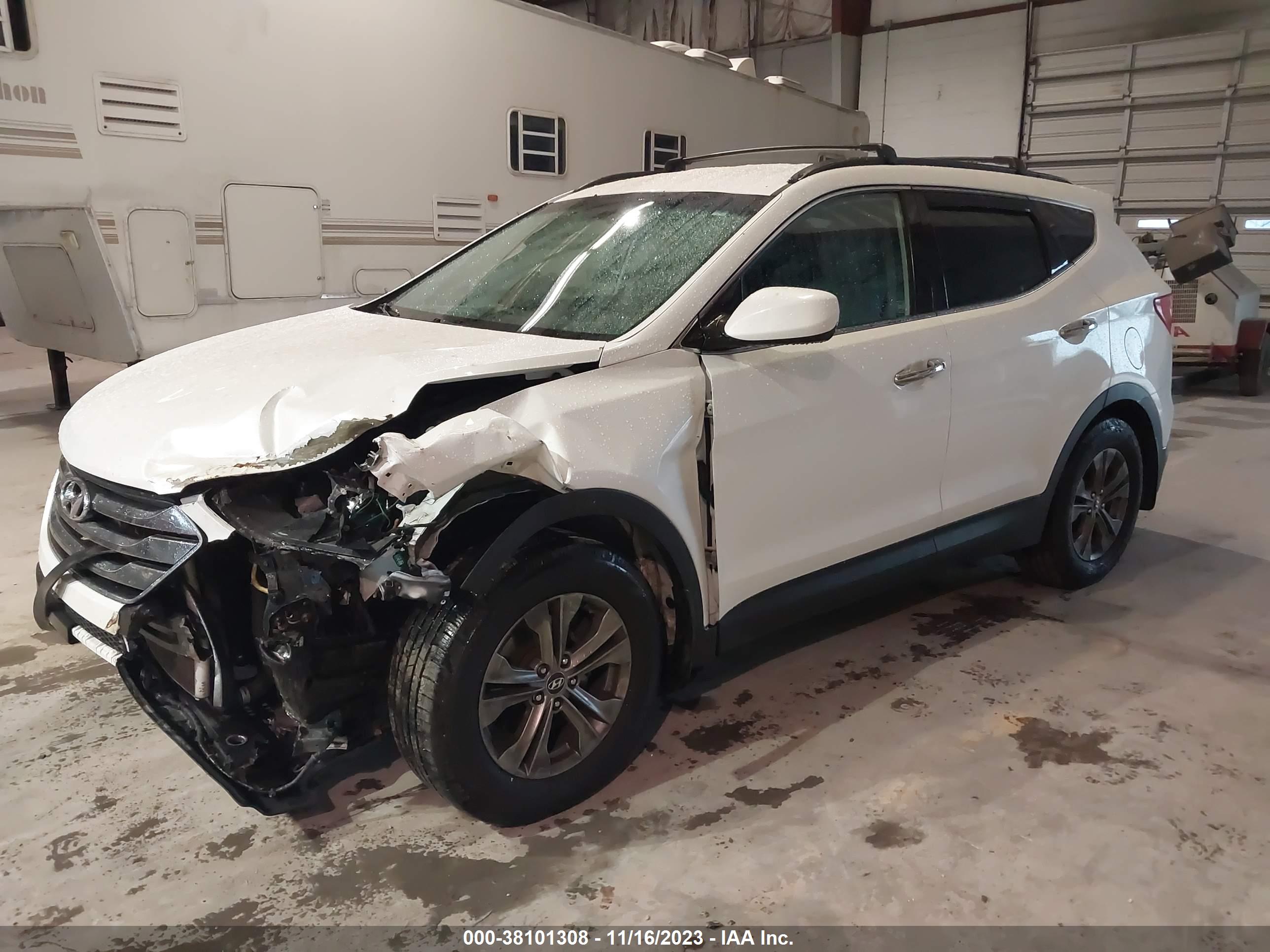 HYUNDAI SANTA image 2