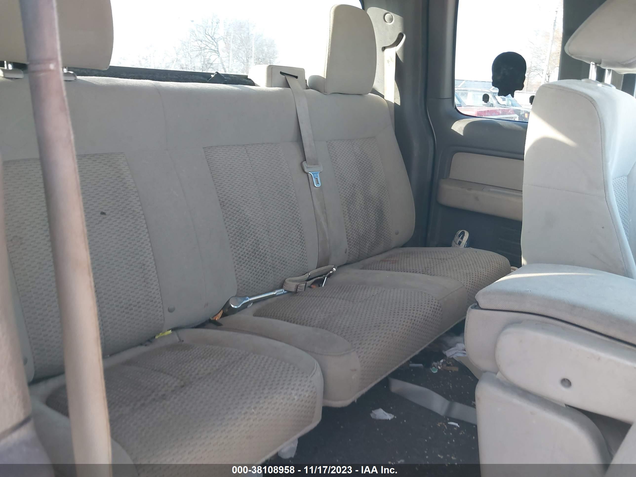 FORD F-150 image 8