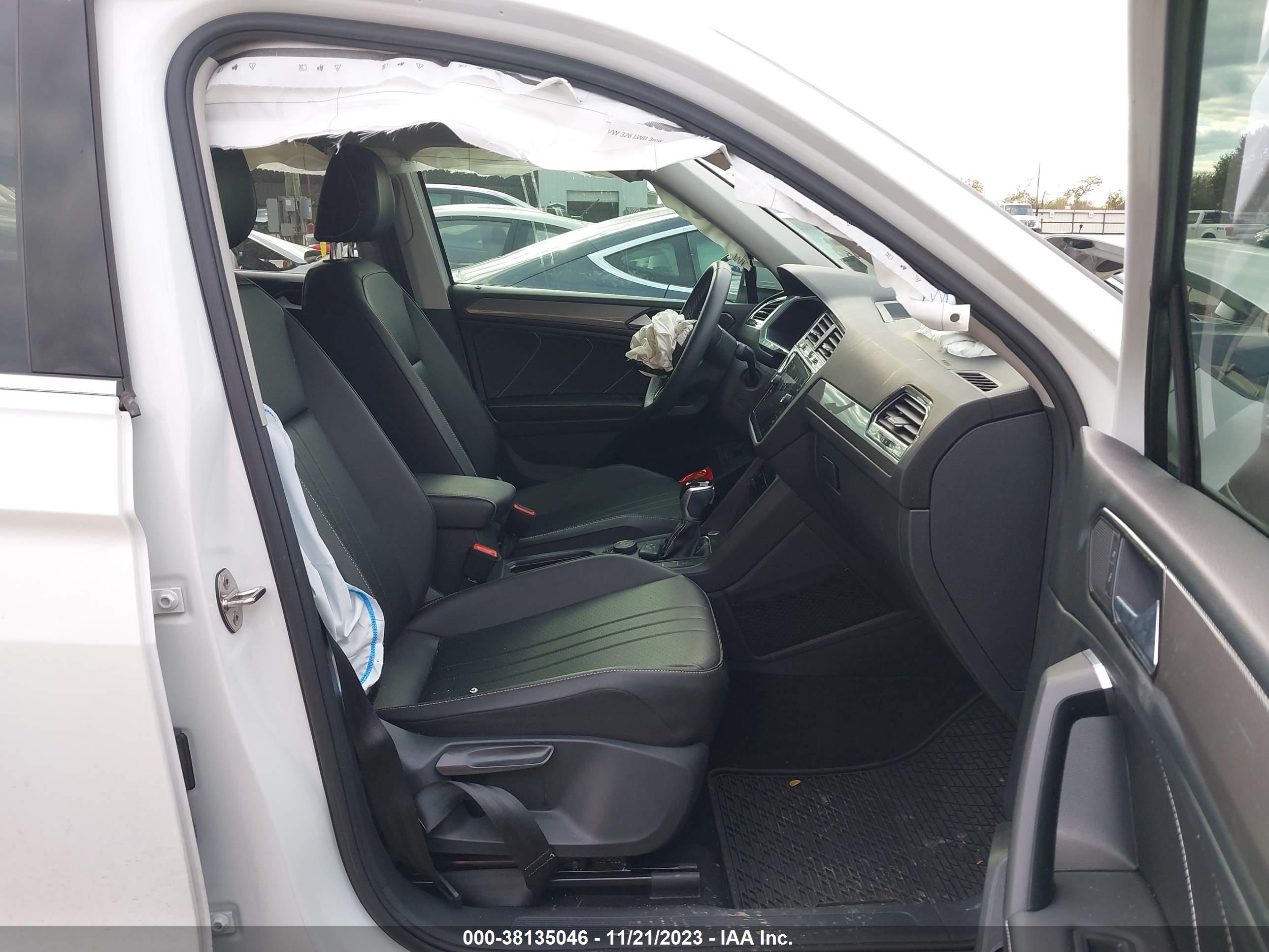 VOLKSWAGEN TIGUAN image 5
