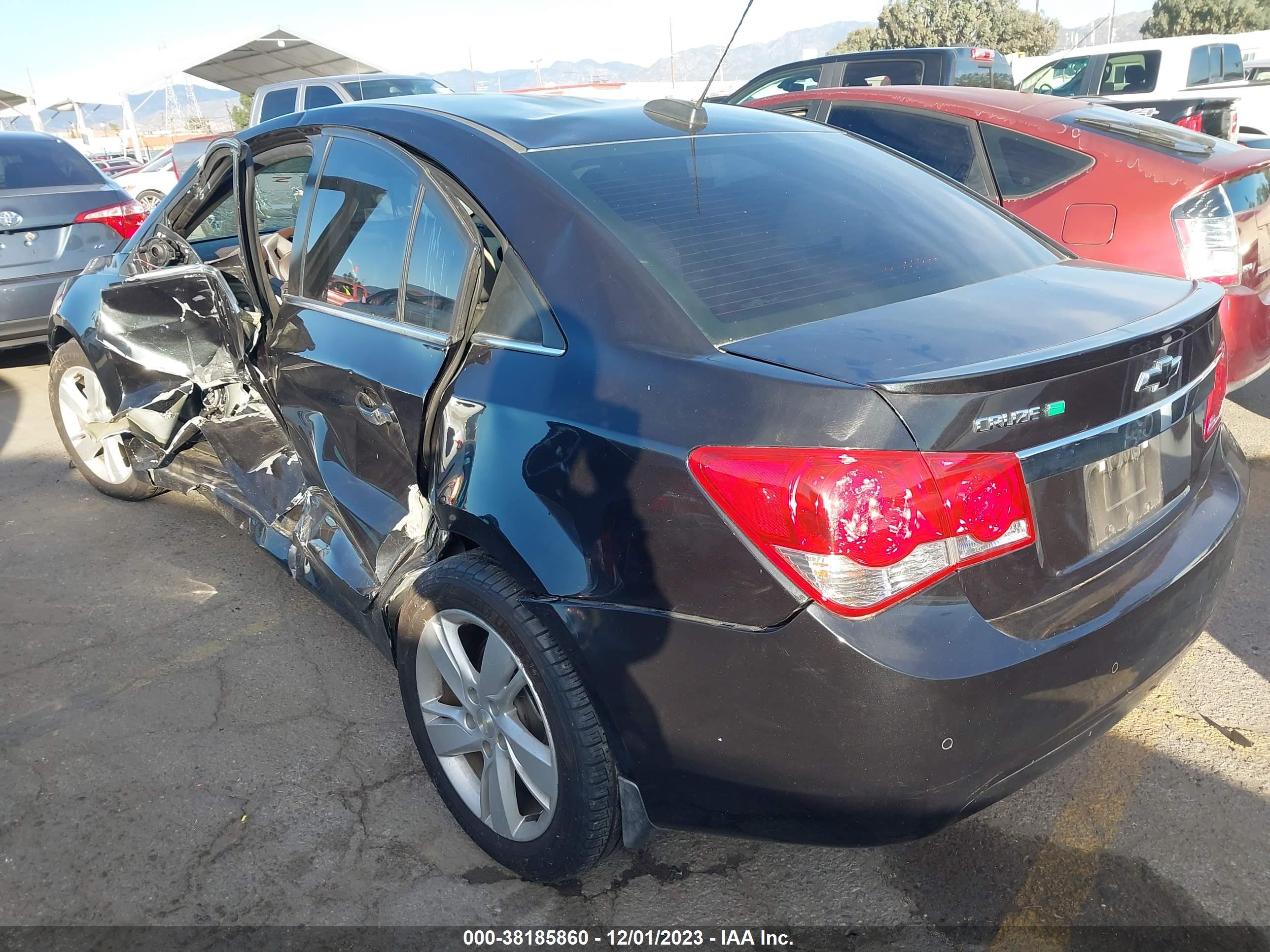 CHEVROLET CRUZE image 3