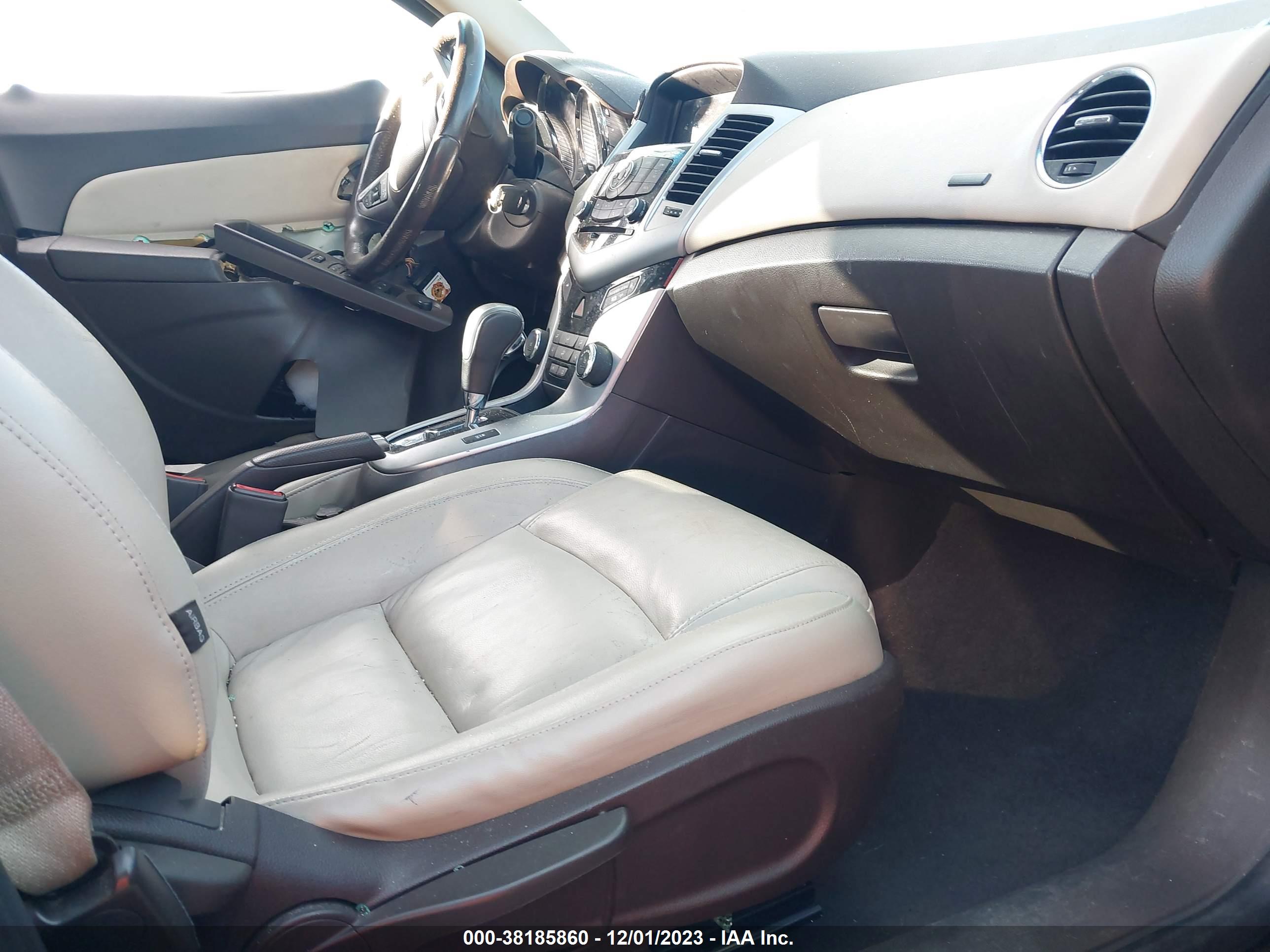 CHEVROLET CRUZE image 5