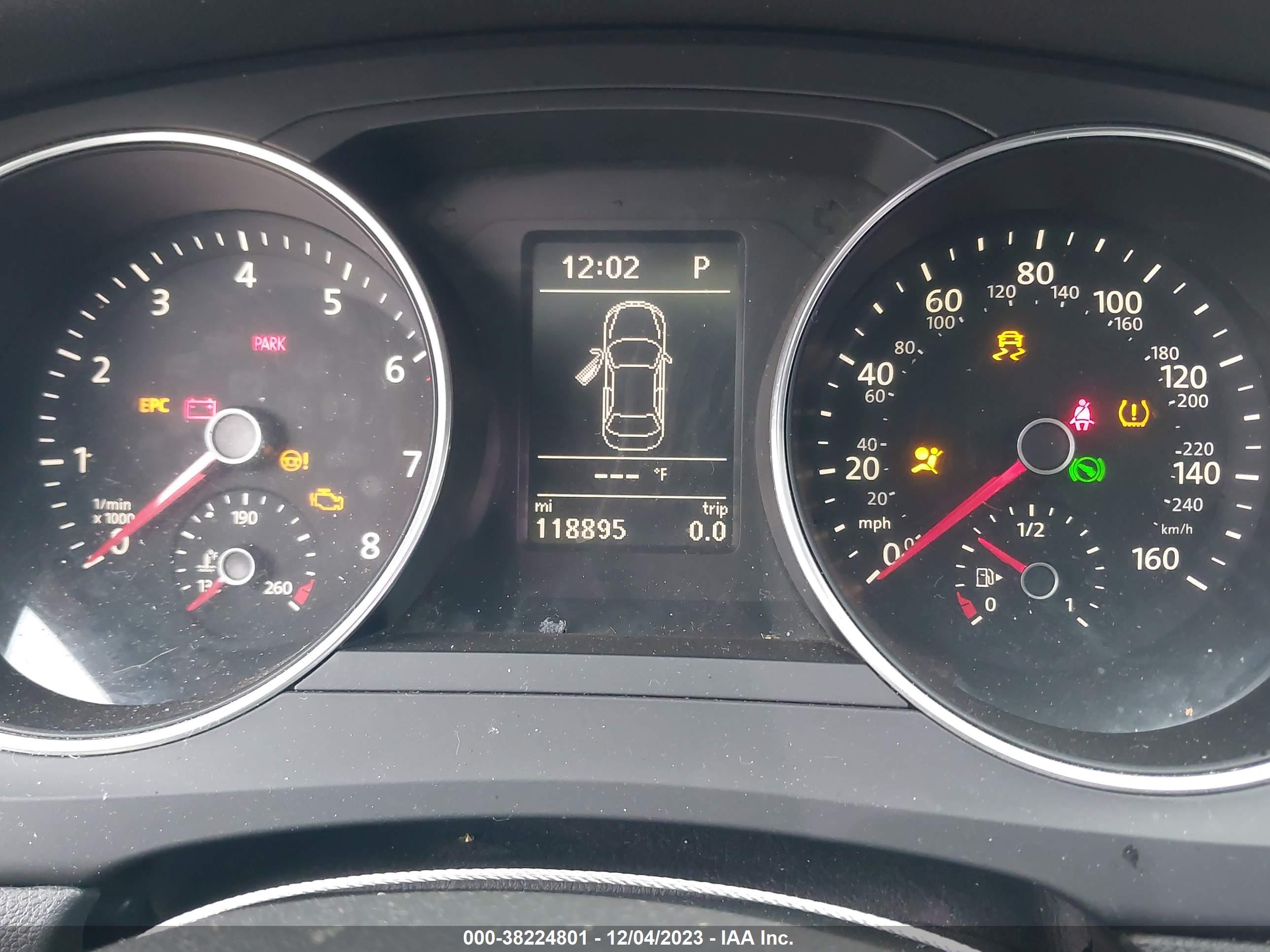 VOLKSWAGEN JETTA image 7