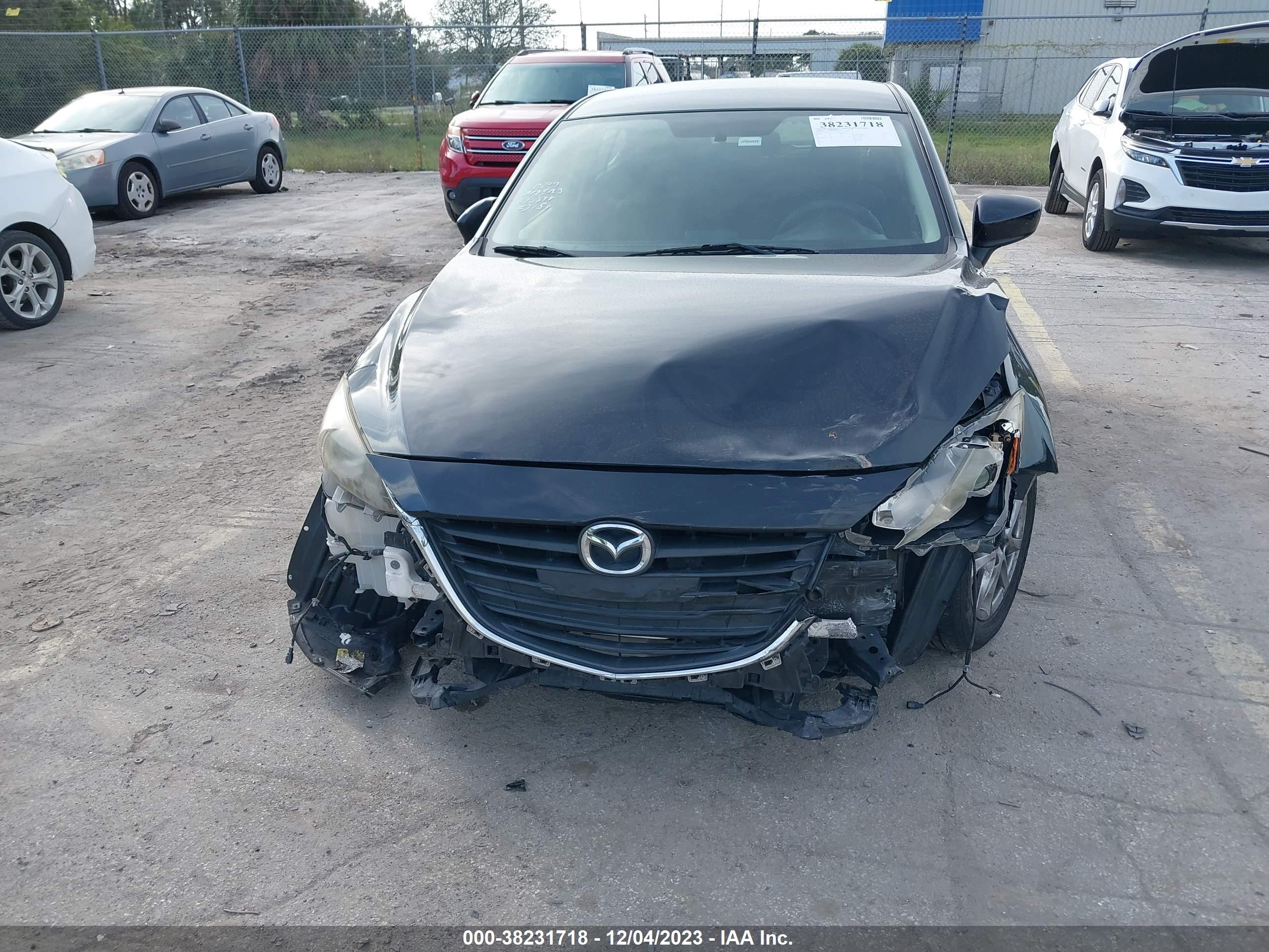 MAZDA MAZDA3 image 6