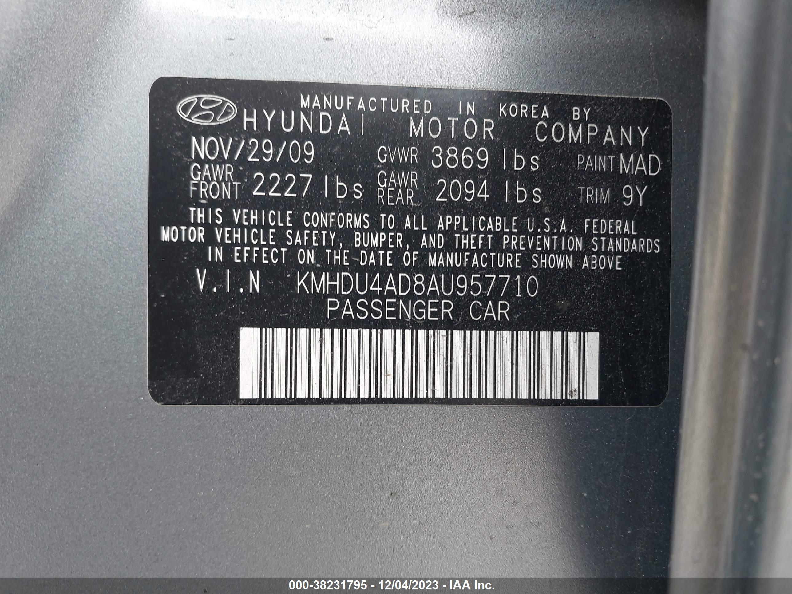 HYUNDAI ELANTRA image 9