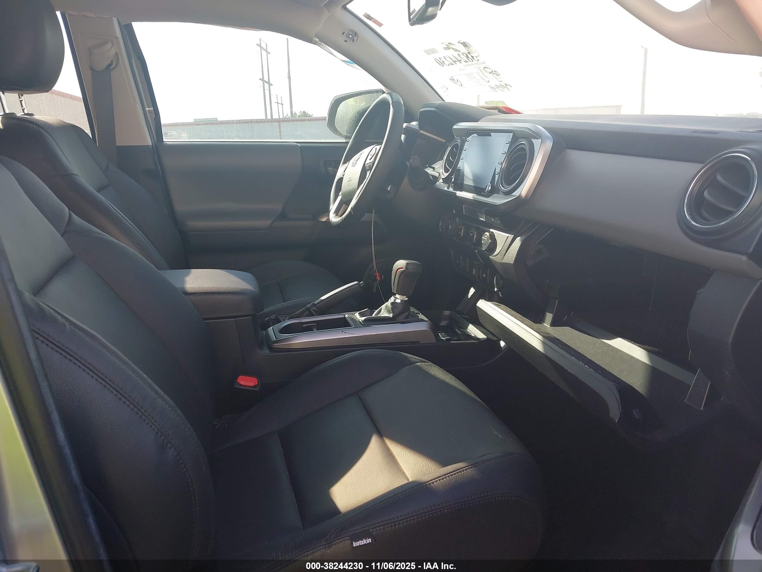 TOYOTA TACOMA image 5