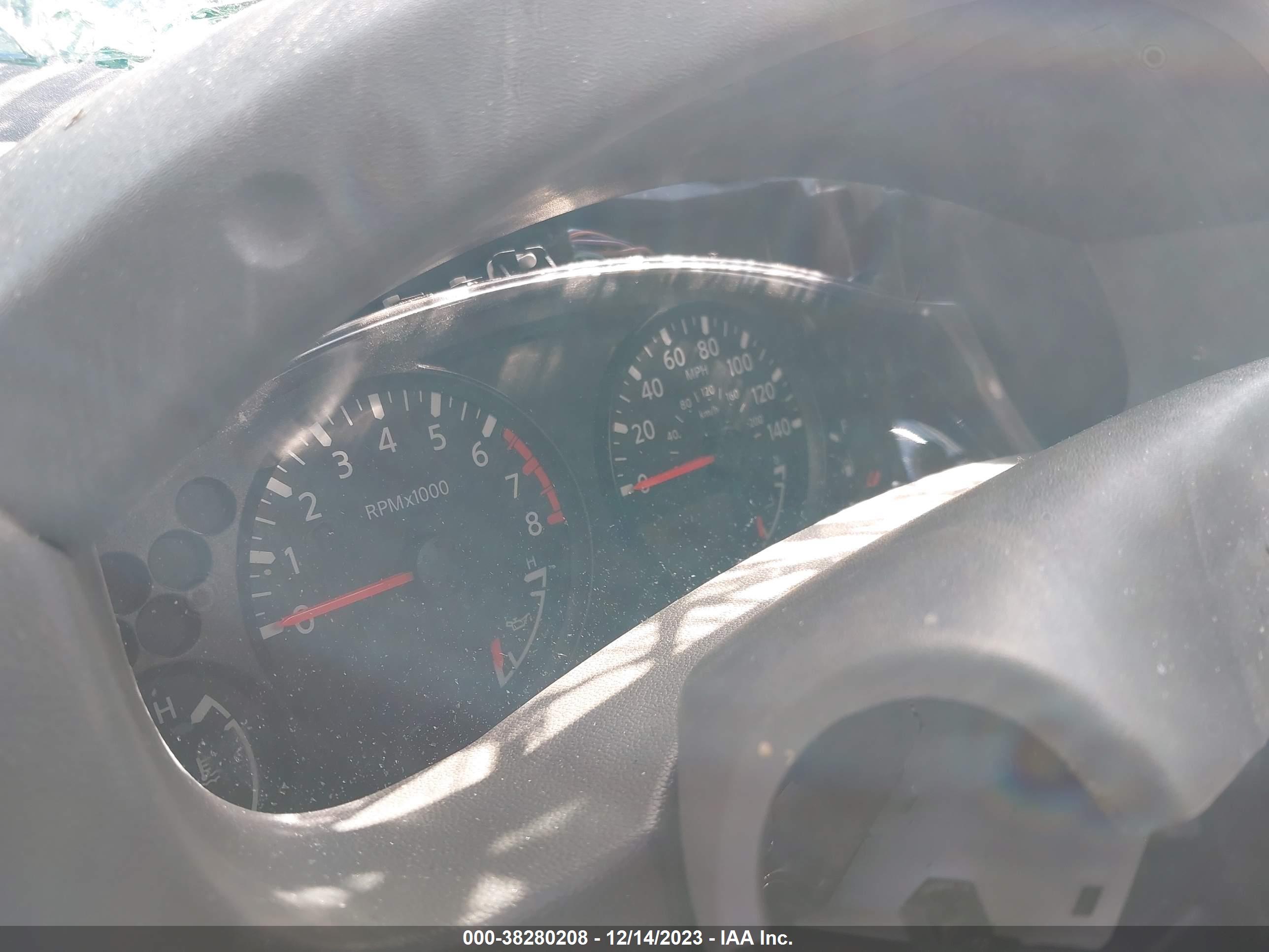 NISSAN FRONTIER image 7
