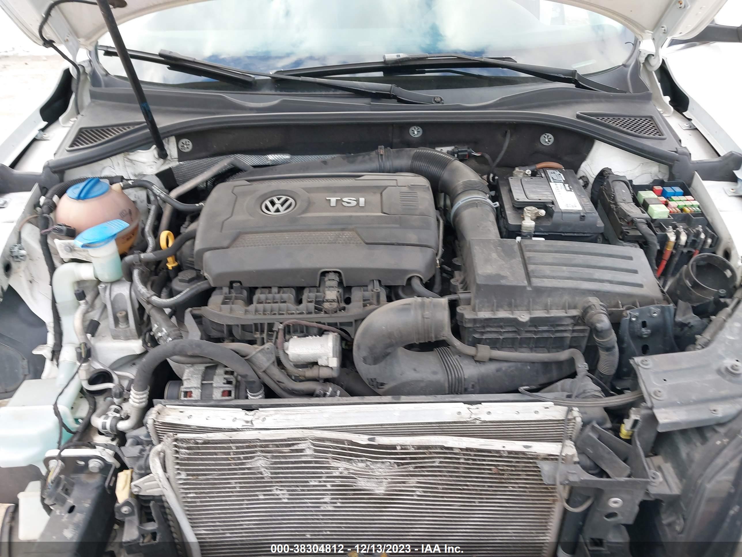 VOLKSWAGEN PASSAT image 10
