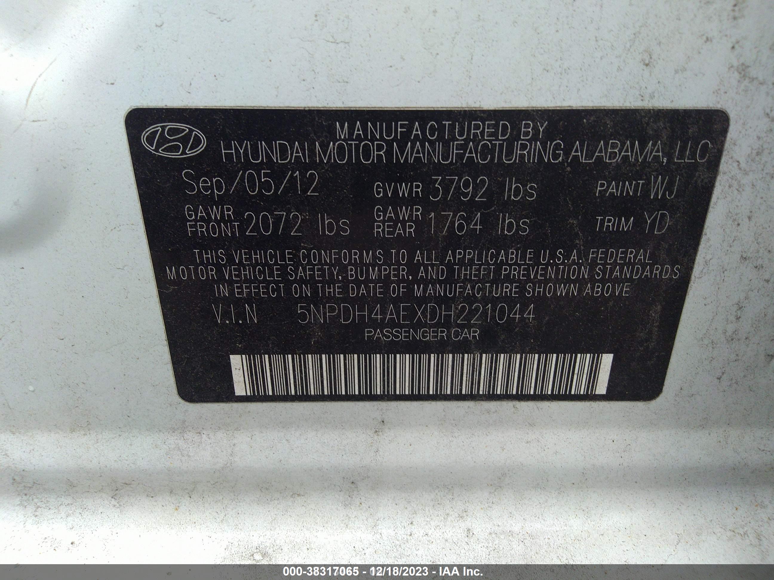 HYUNDAI ELANTRA image 9