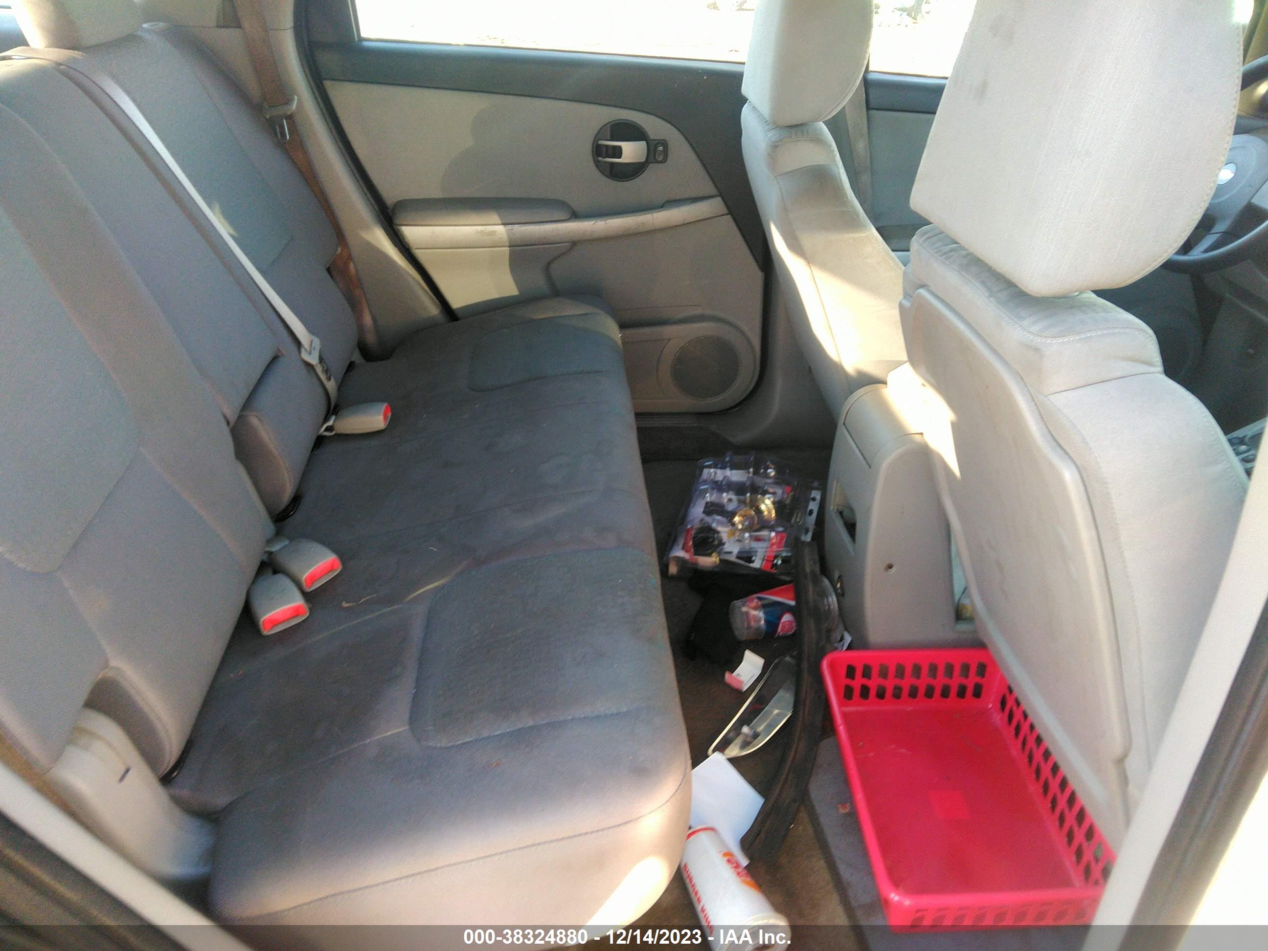 CHEVROLET EQUINOX image 8