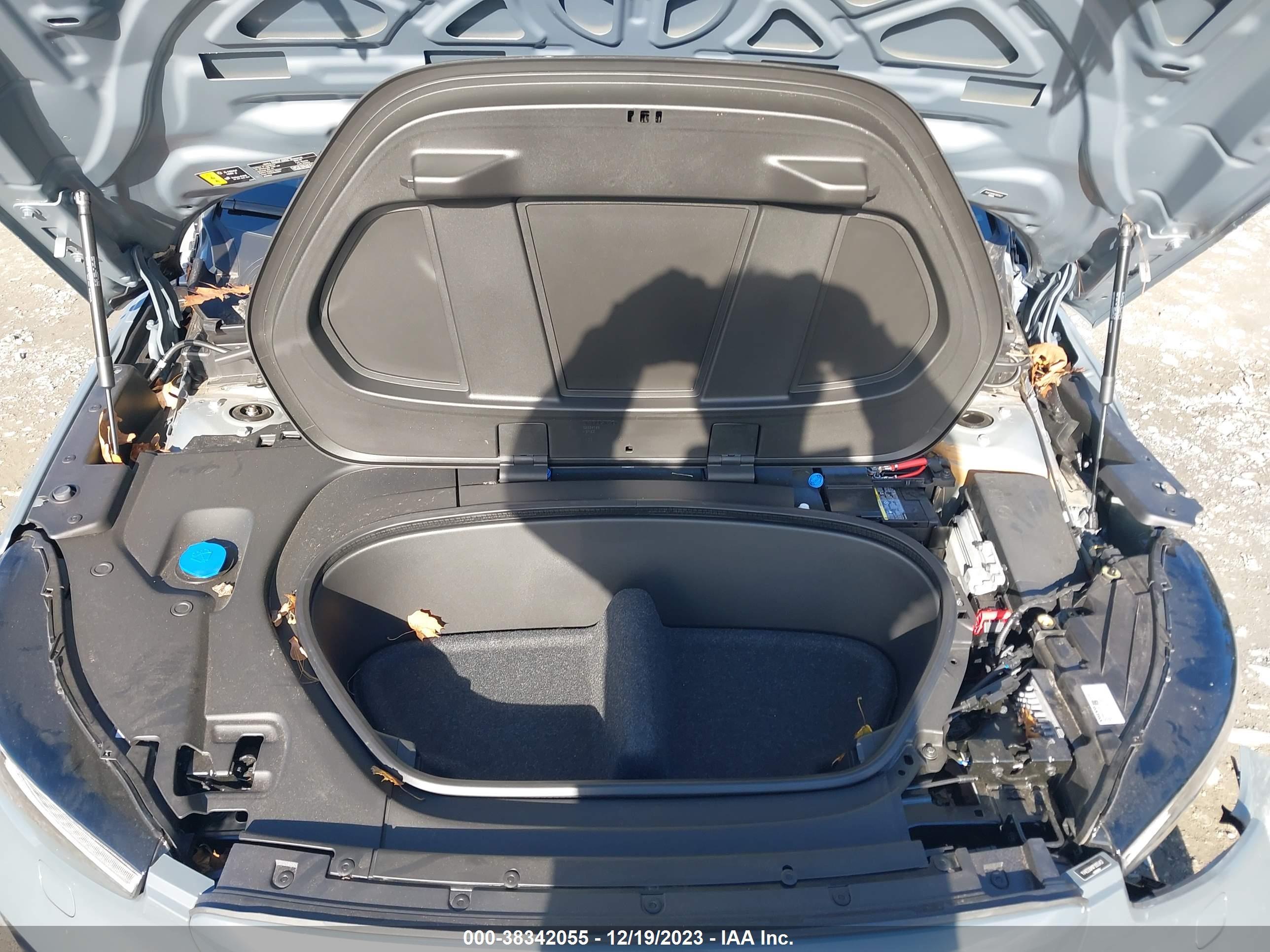 VOLVO C40 image 10