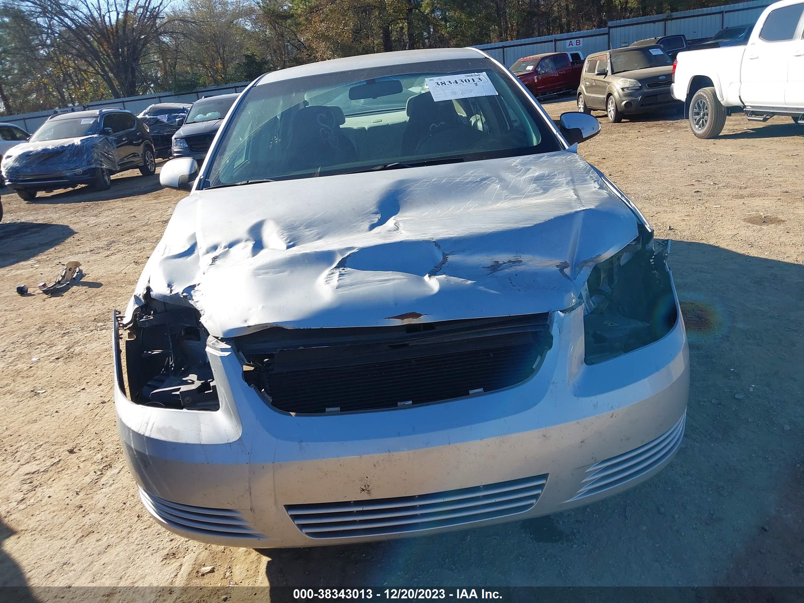 CHEVROLET COBALT image 6