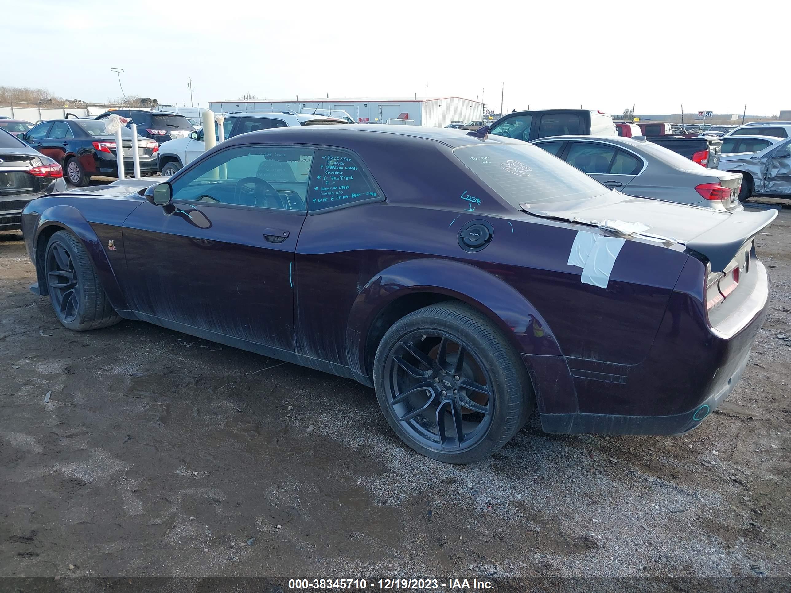 DODGE CHALLENGER image 3