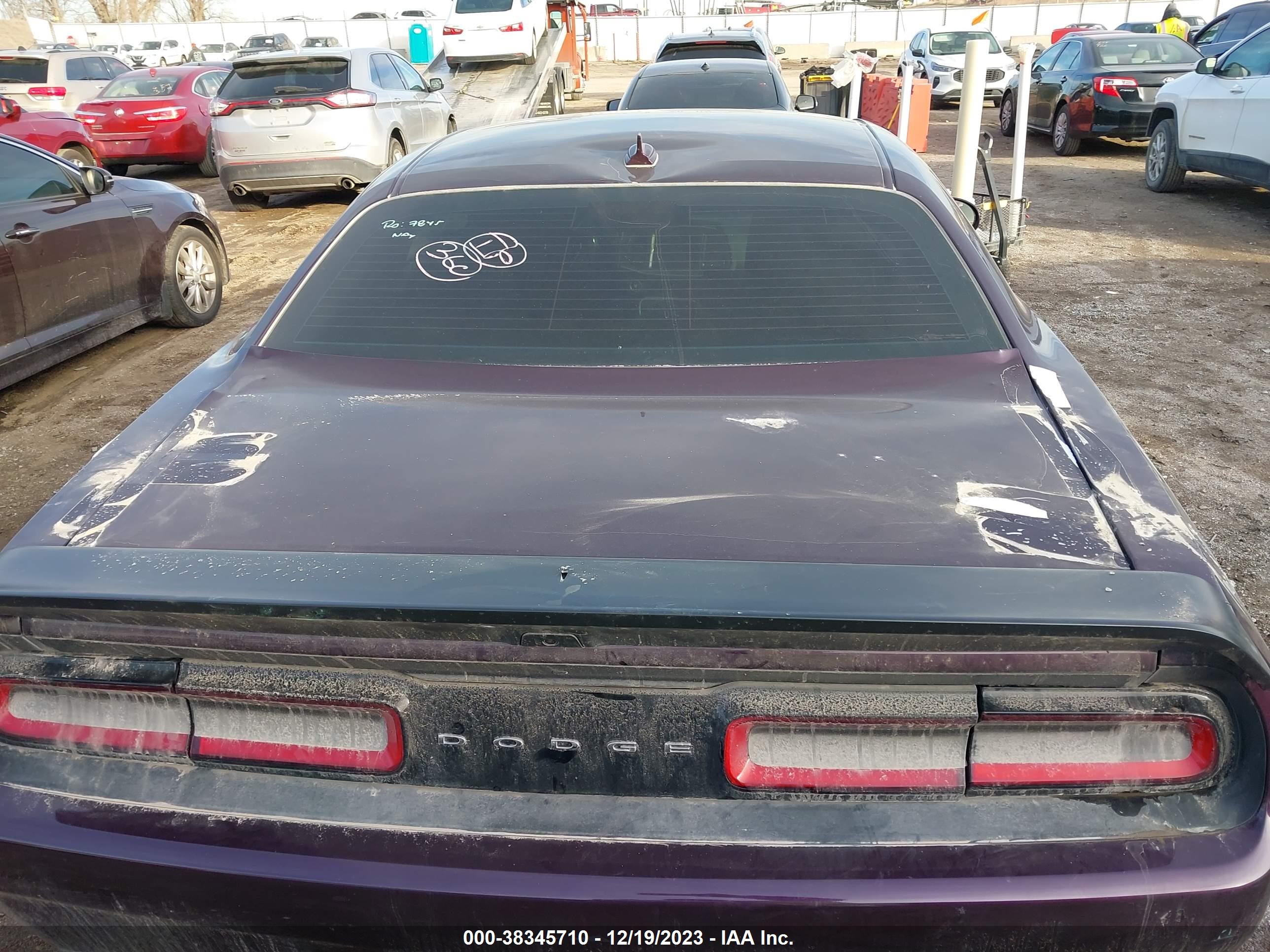 DODGE CHALLENGER image 6