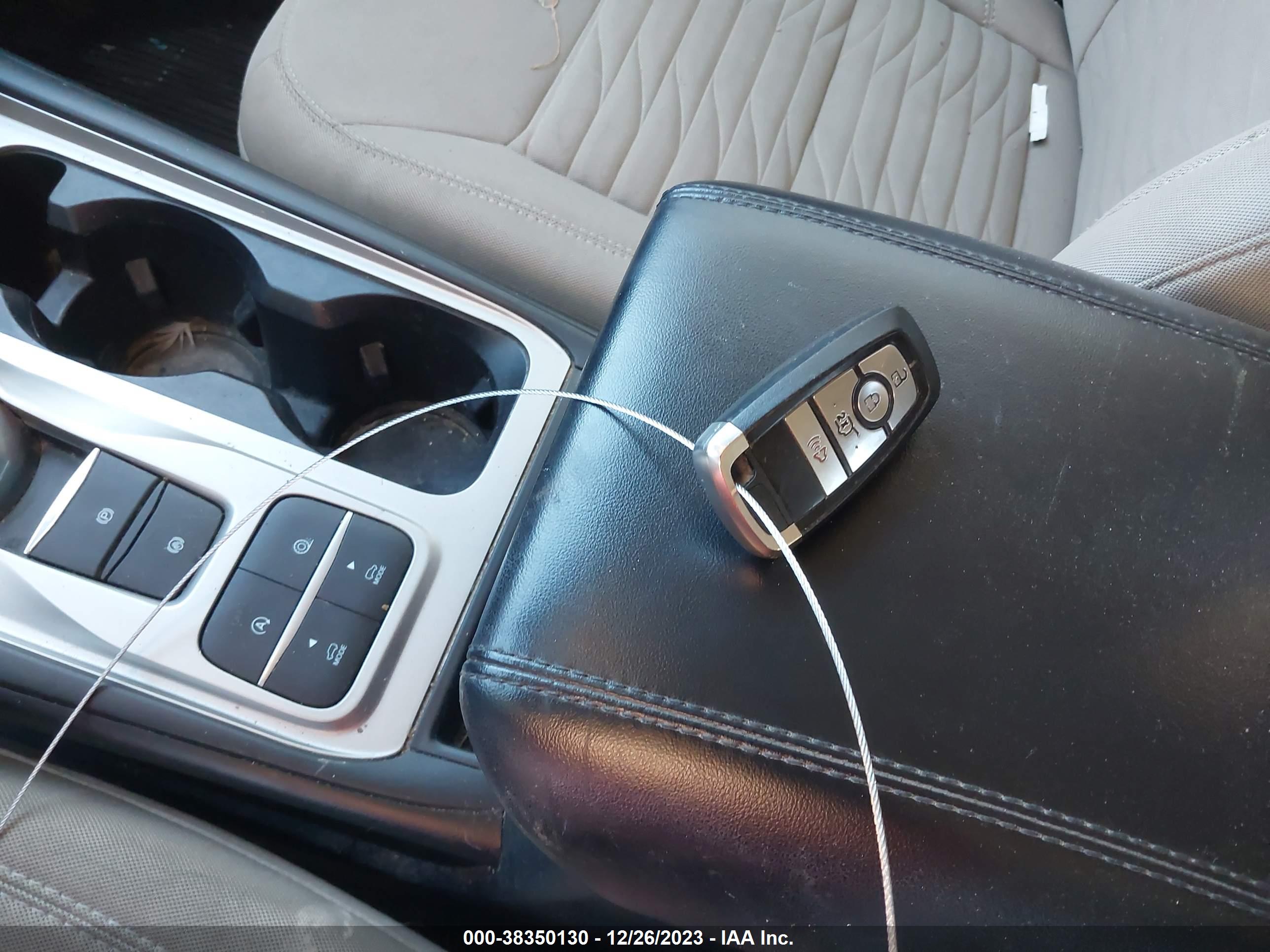 FORD EXPLORER image 11
