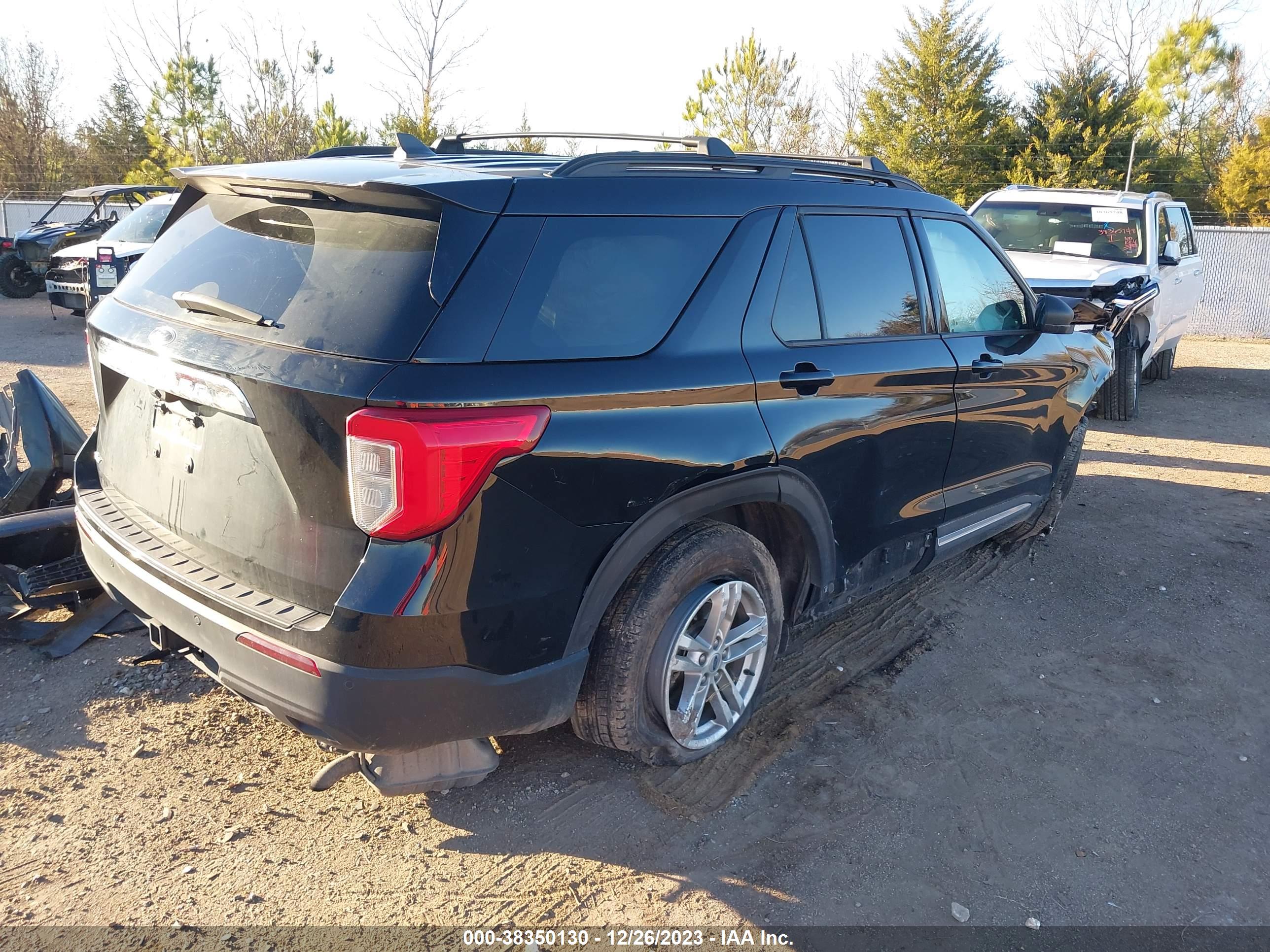 FORD EXPLORER image 4
