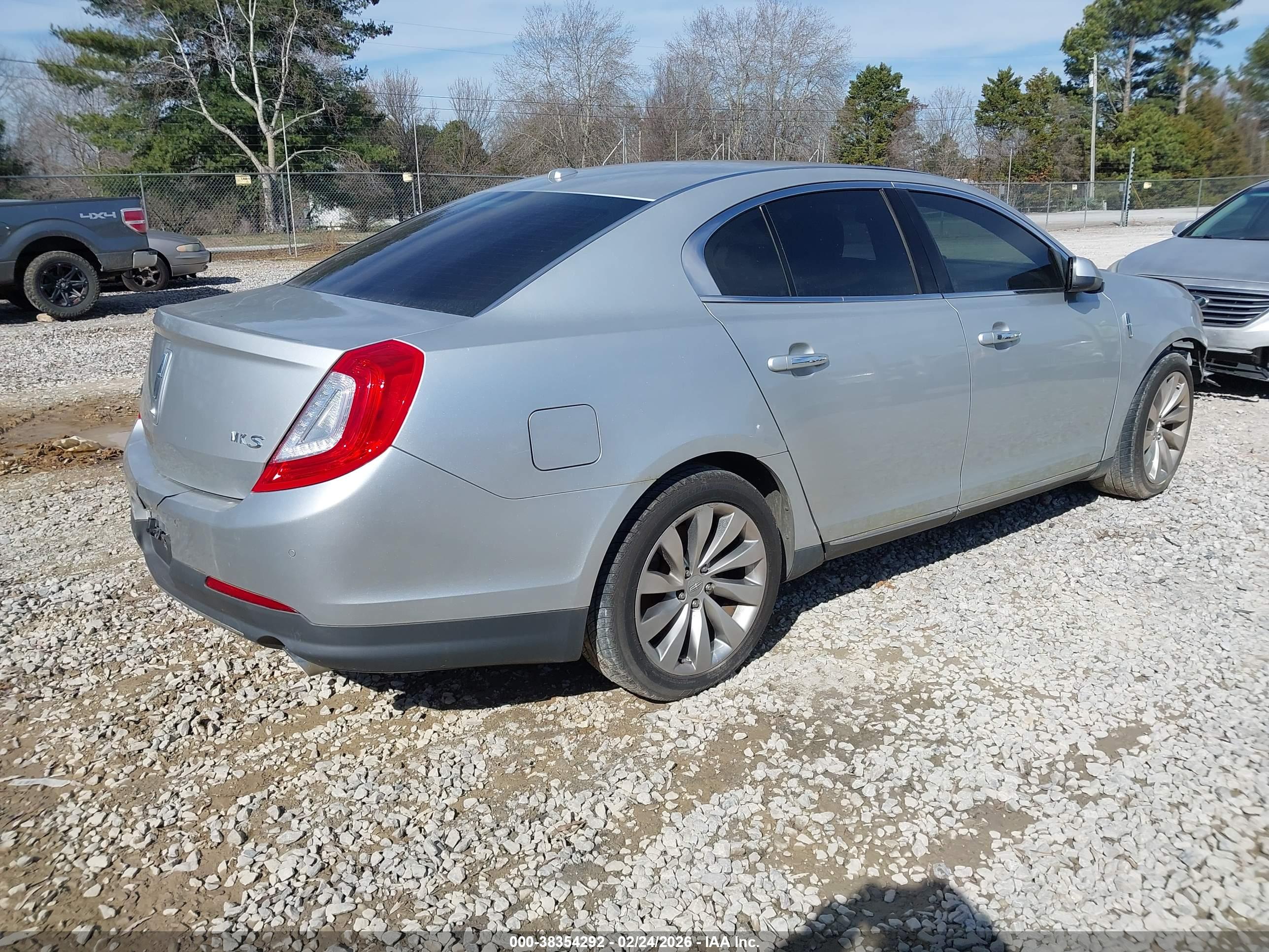 LINCOLN MKS image 4