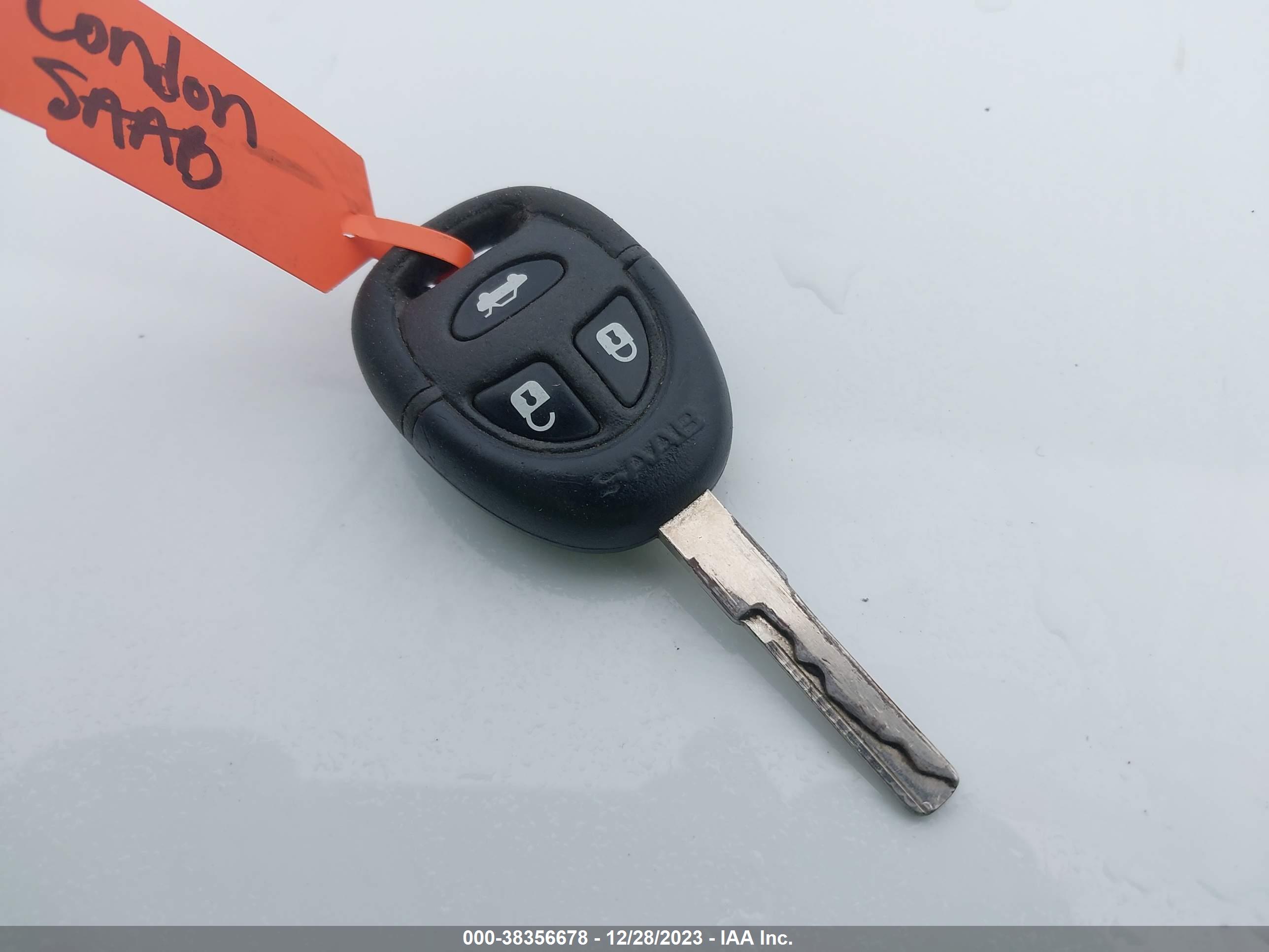 SAAB 9-3 image 11