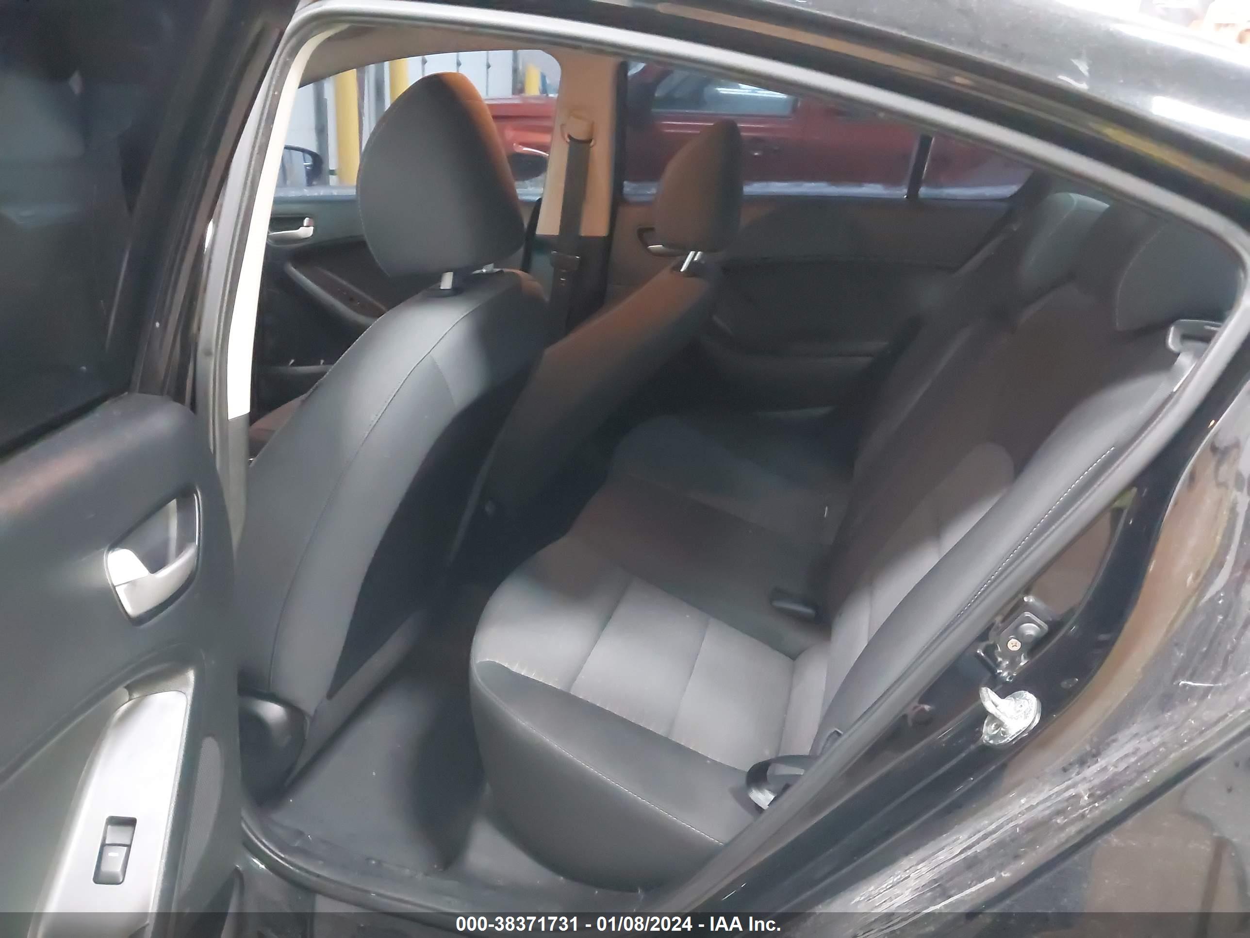 KIA FORTE image 8