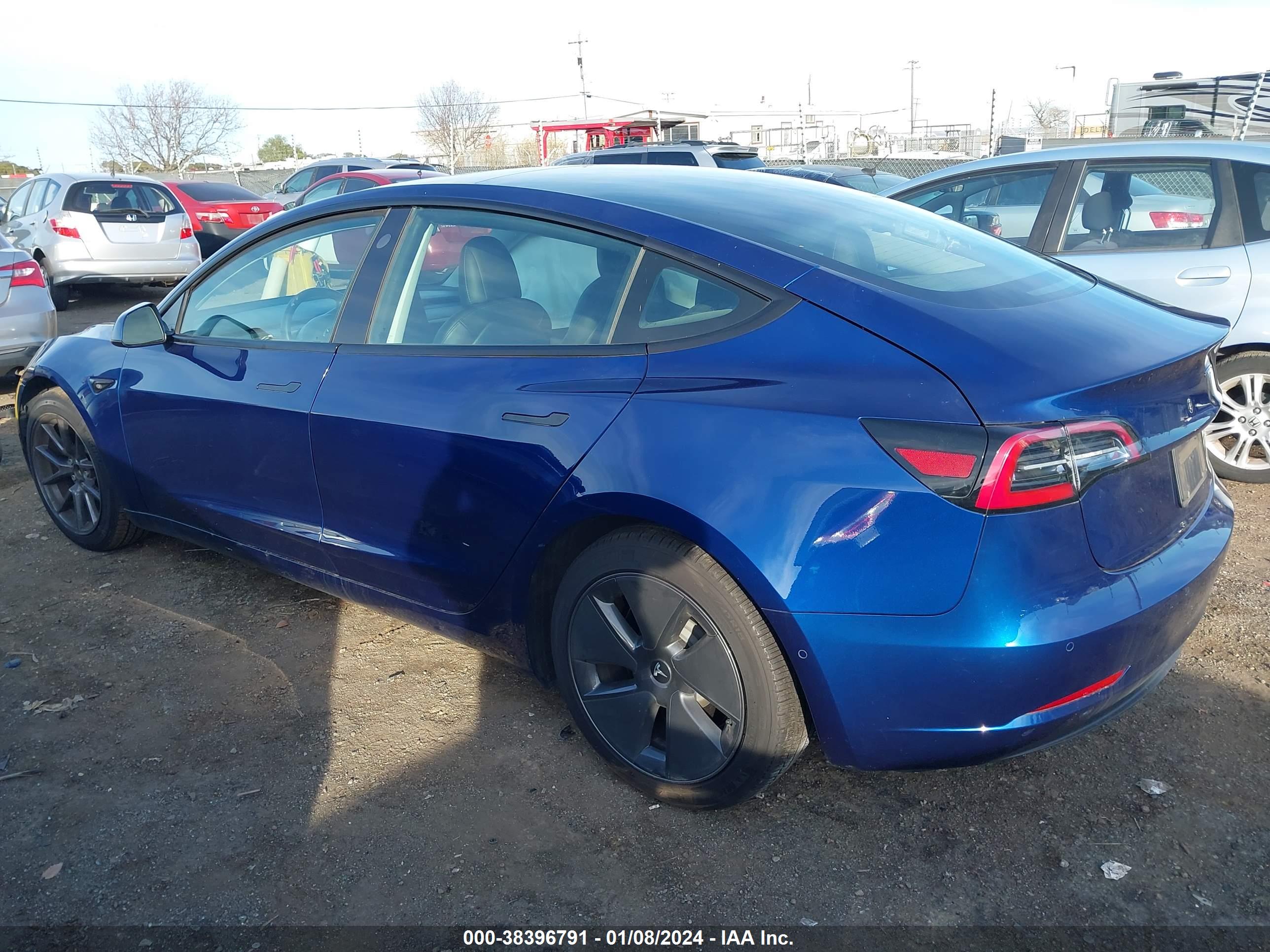 TESLA MODEL image 3